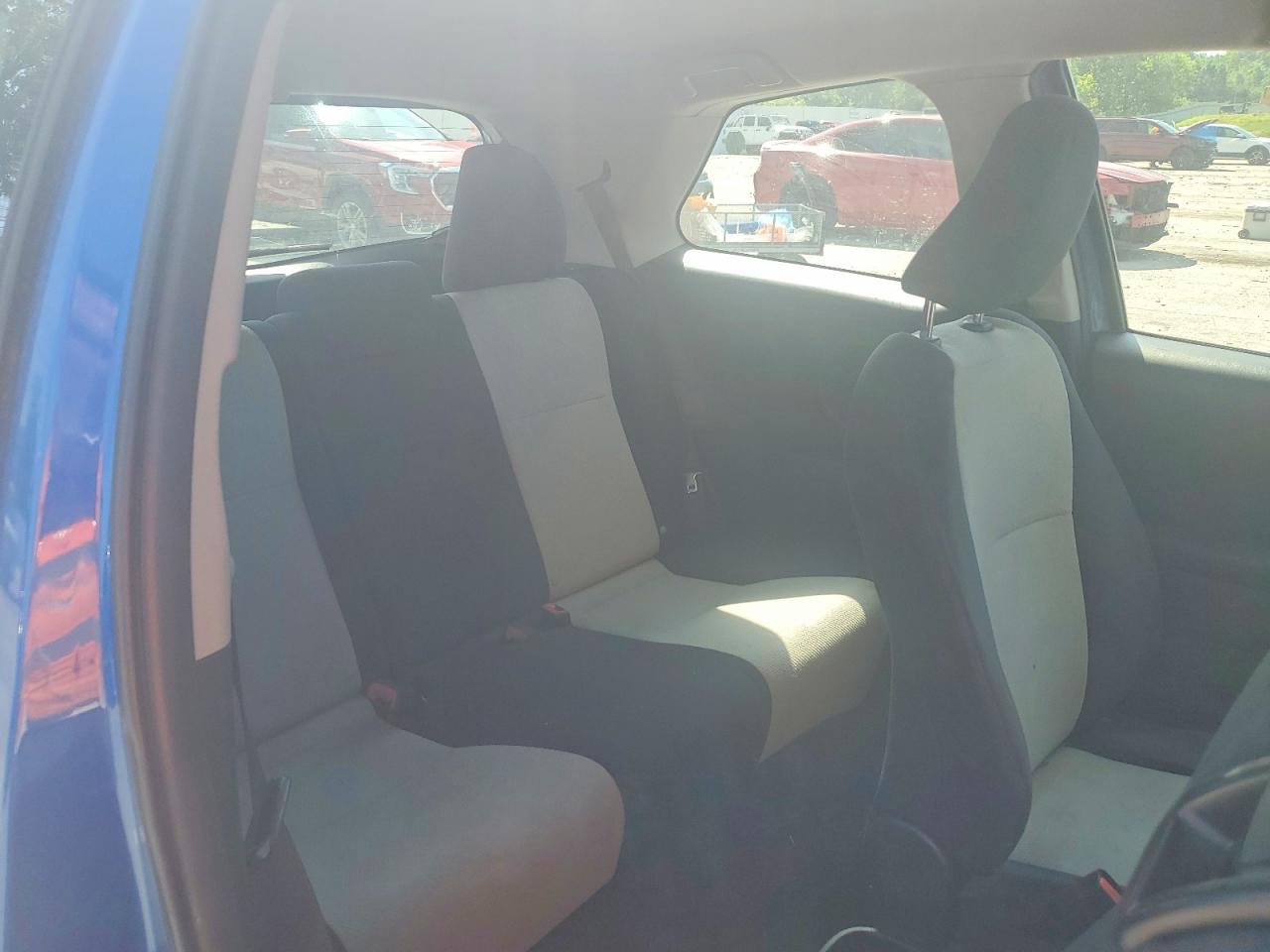 2014 Toyota Yaris 3-door Le Blue vin: JTDJTUD30ED589459