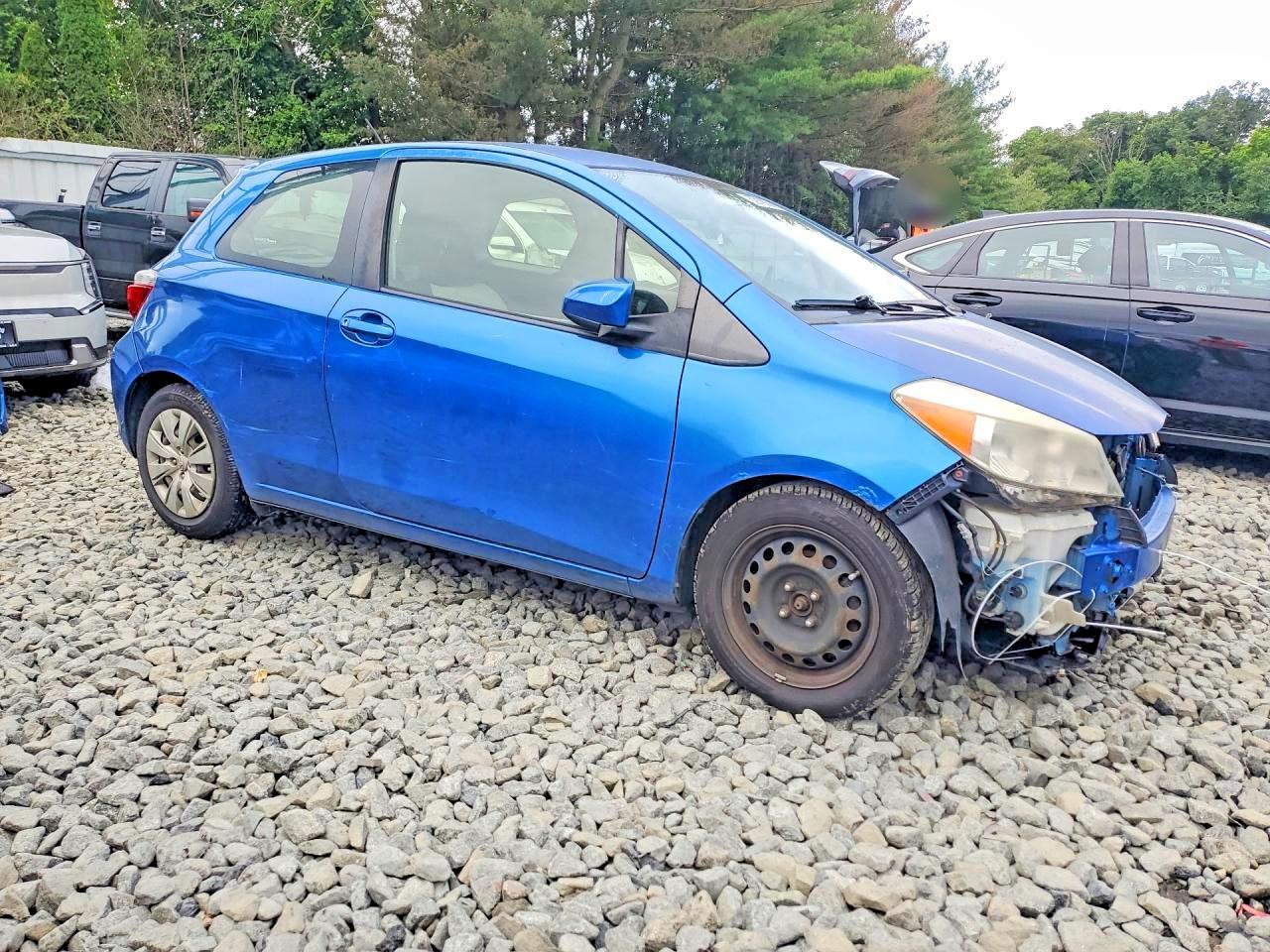 2012 Toyota Yaris Blue vin: JTDJTUD31CD539148