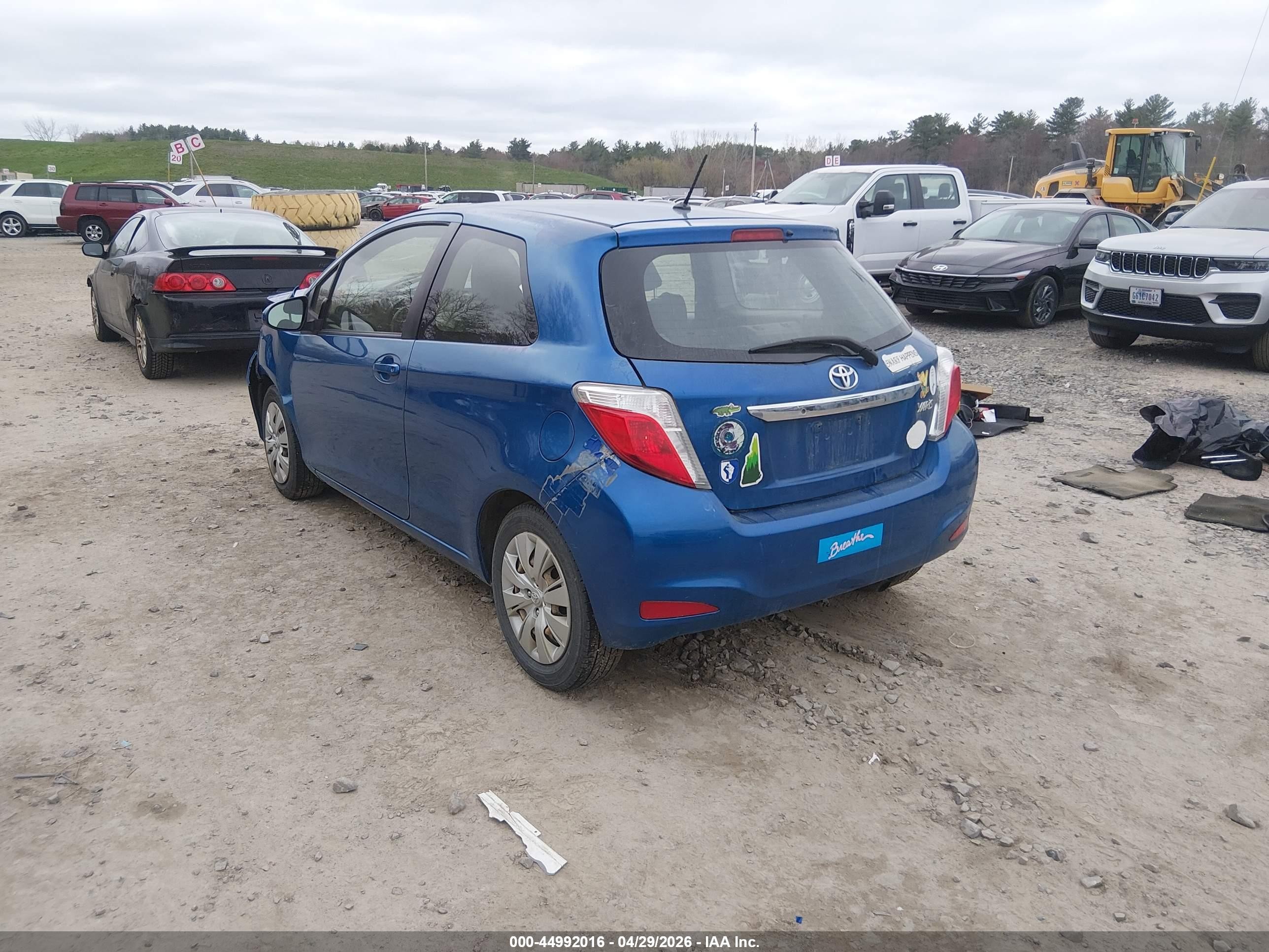 2014 Toyota Yaris L (tmc/cbu Plant) Blue vin: JTDJTUD31ED593133