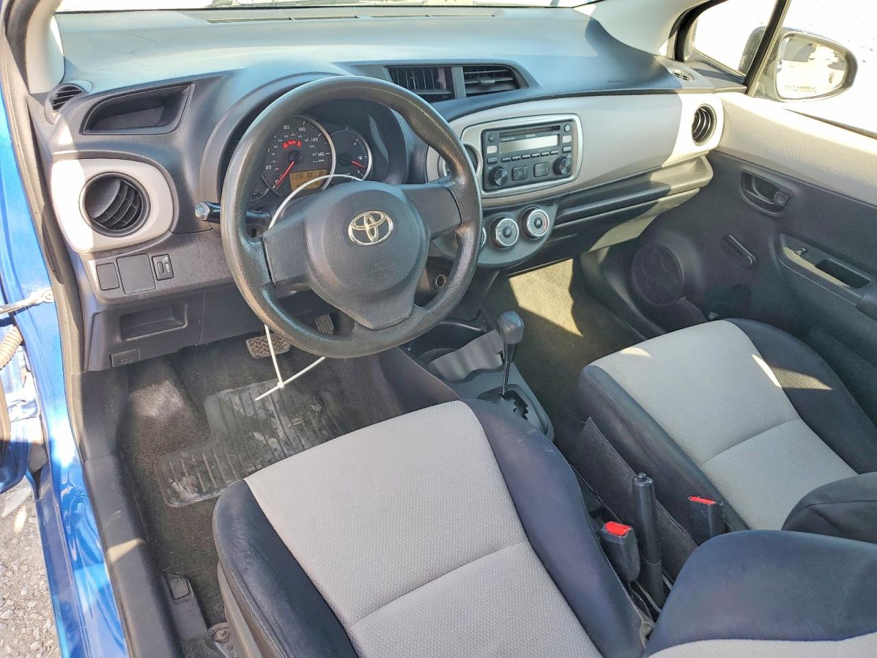 2012 Toyota Yaris 3-door L Blue vin: JTDJTUD32CD521029