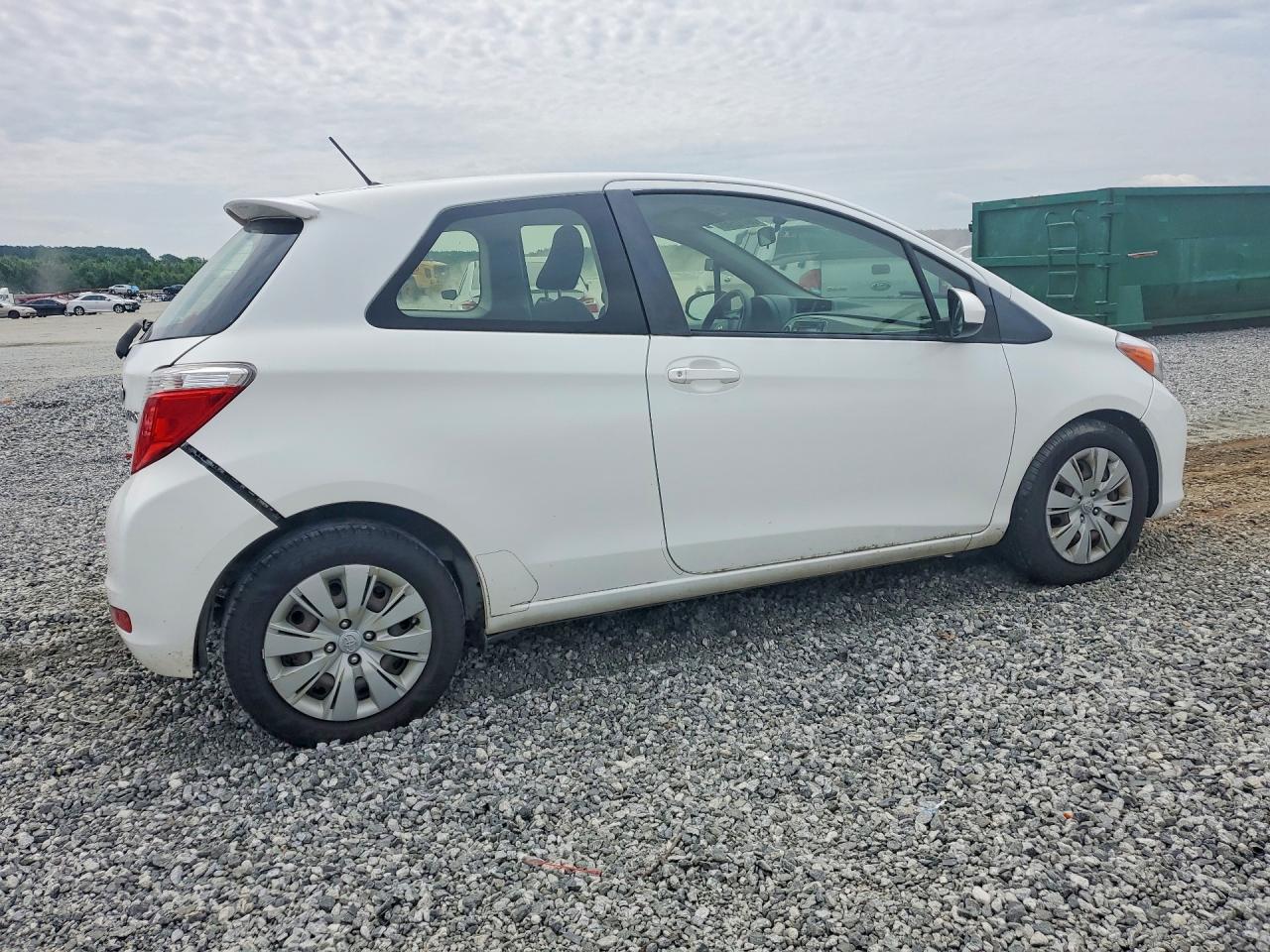 2012 Toyota Yaris 3-door L Белый vin: JTDJTUD35CD541436