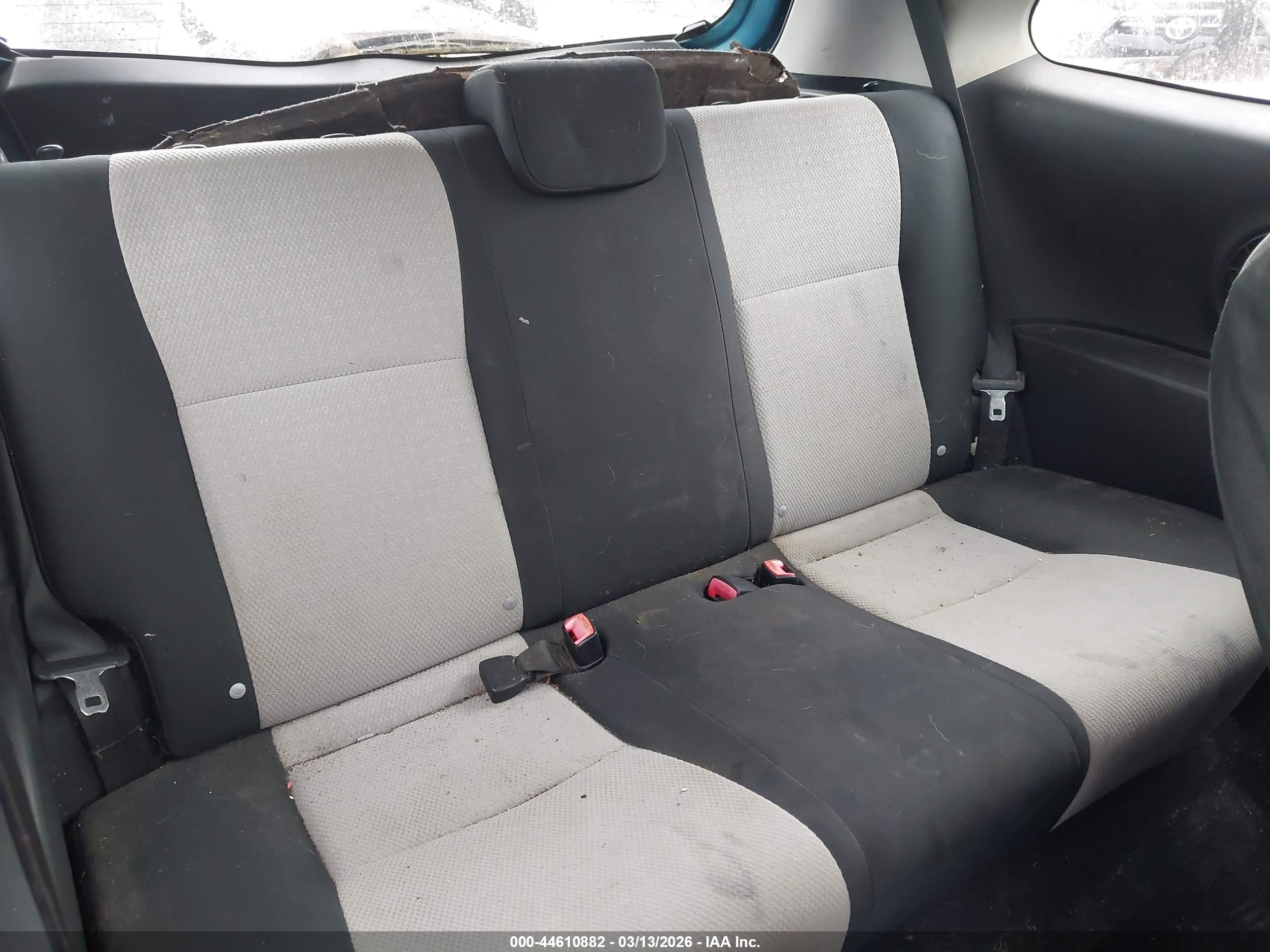 2013 Toyota Yaris L/le Teal vin: JTDJTUD35DD572591