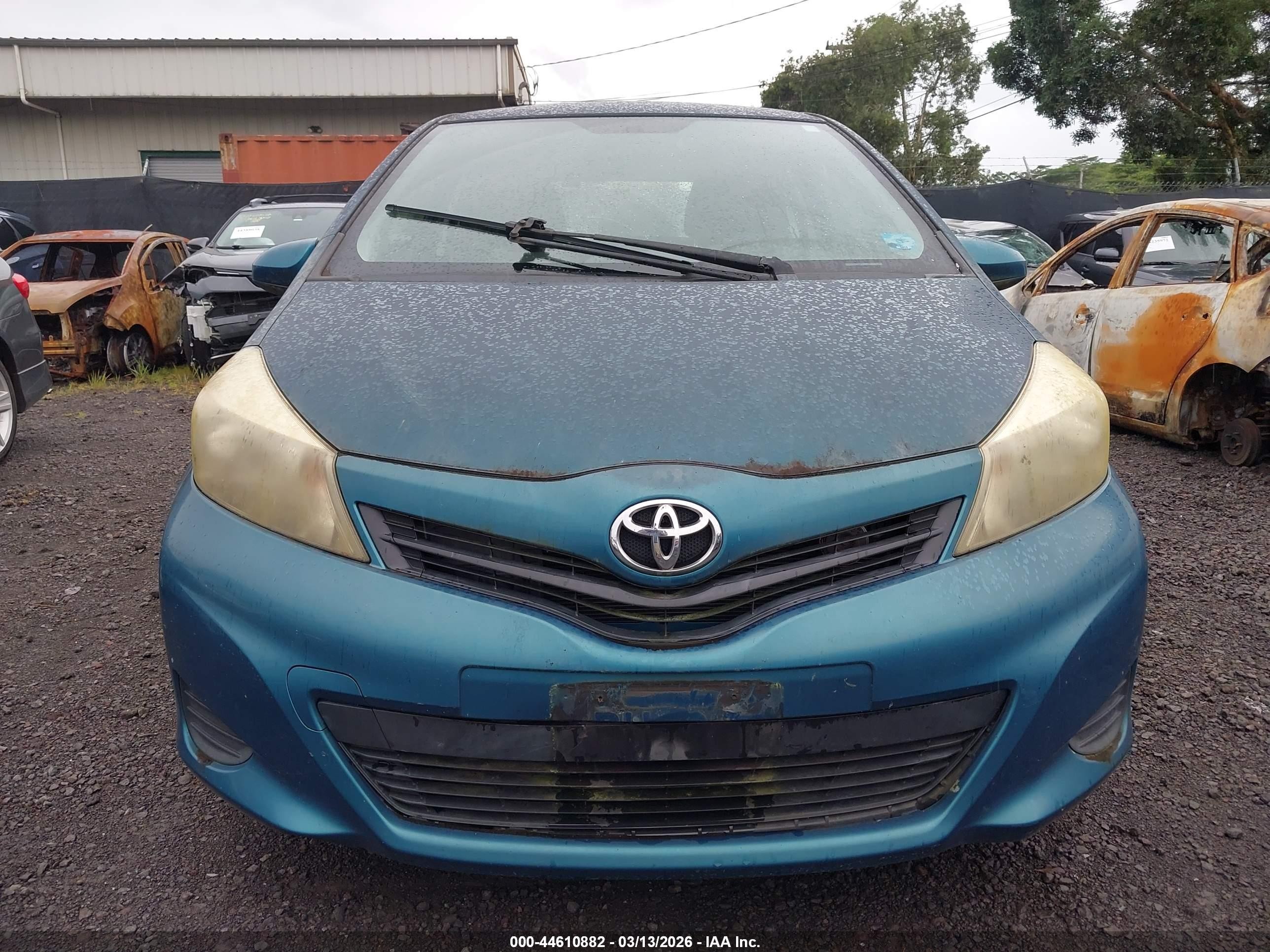 2013 Toyota Yaris L/le Teal vin: JTDJTUD35DD572591