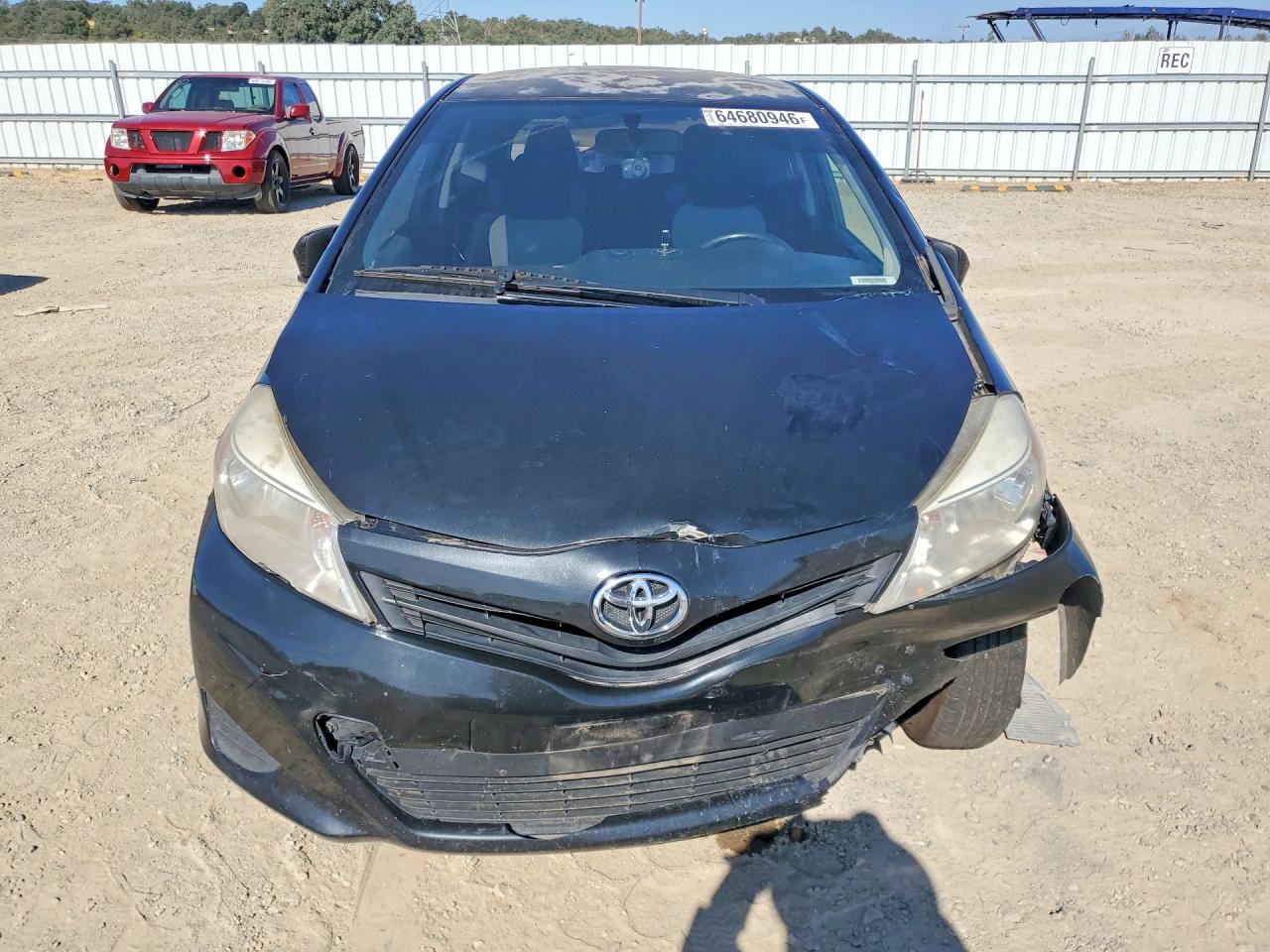 2012 Toyota Yaris 3-door Le Black vin: JTDJTUD36CD503679