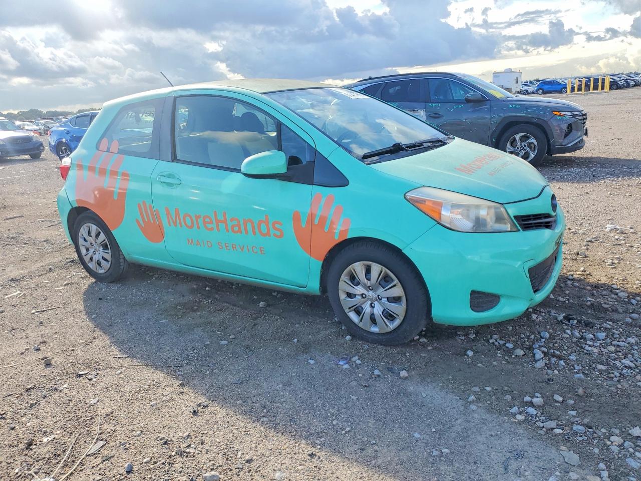2012 Toyota Yaris 3-door L Green vin: JTDJTUD37CD541132