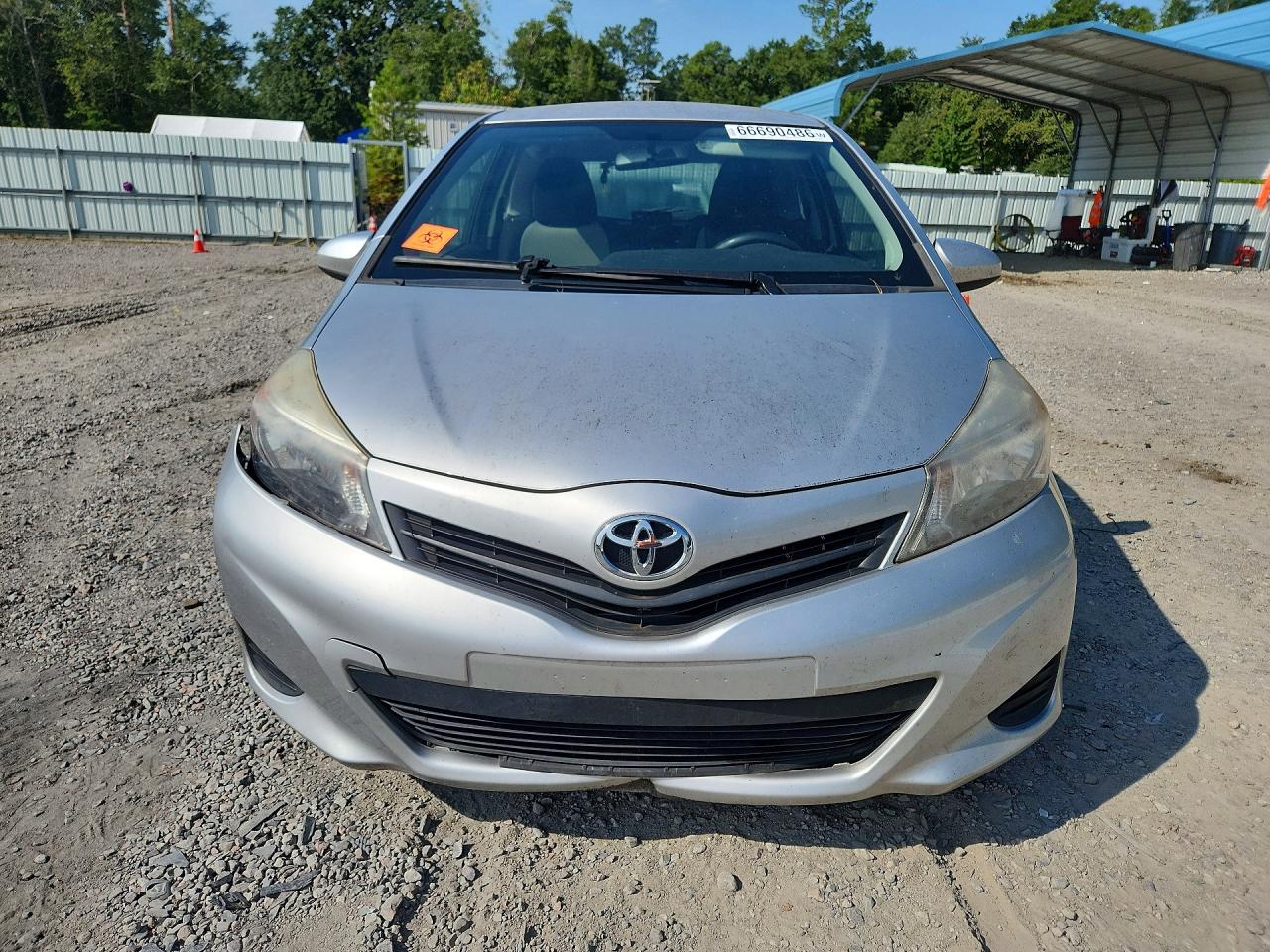 2013 Toyota Yaris 3-door L Silver vin: JTDJTUD37DD555016