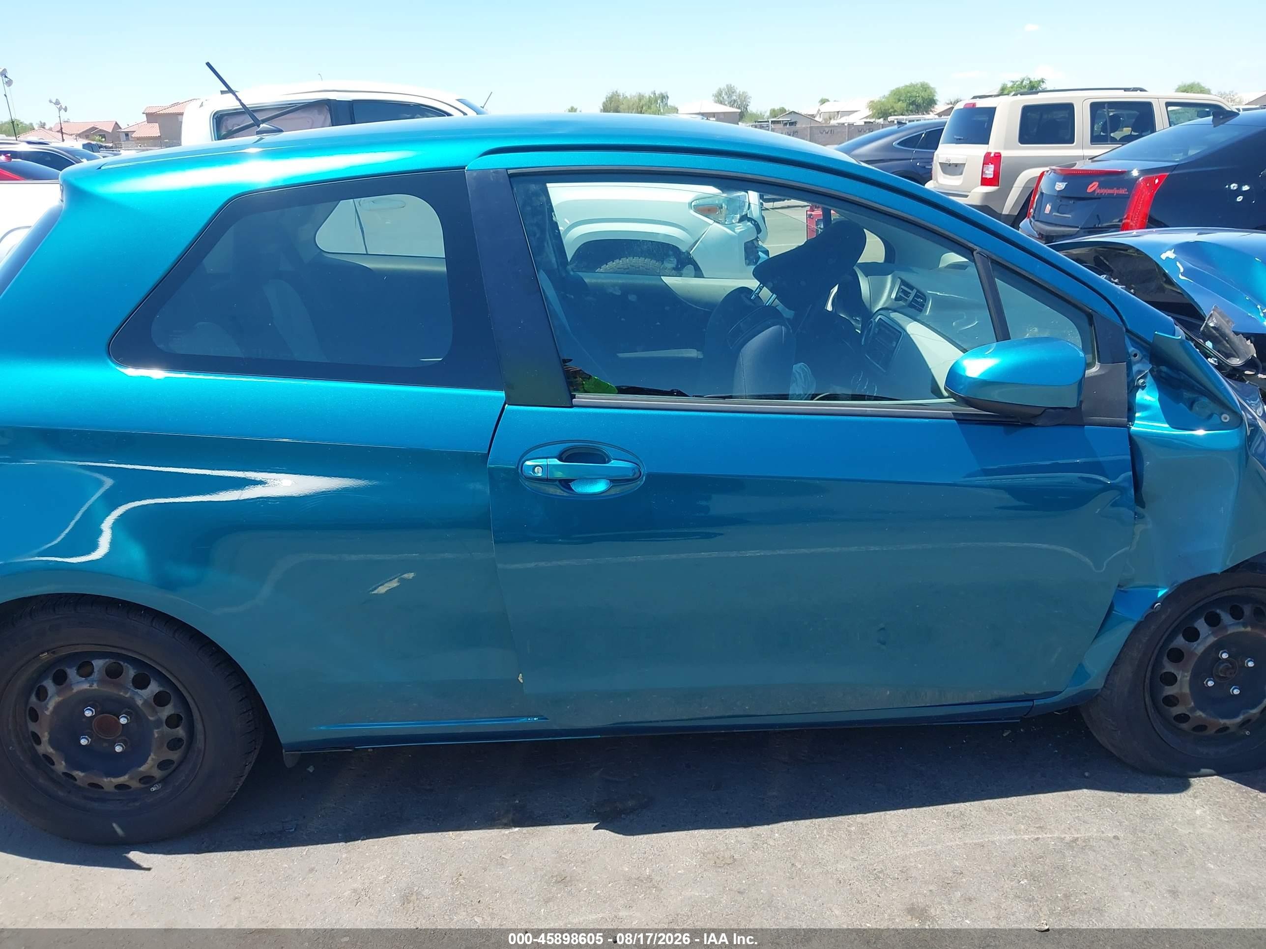 2012 Toyota Yaris L Blue vin: JTDJTUD38CD534688