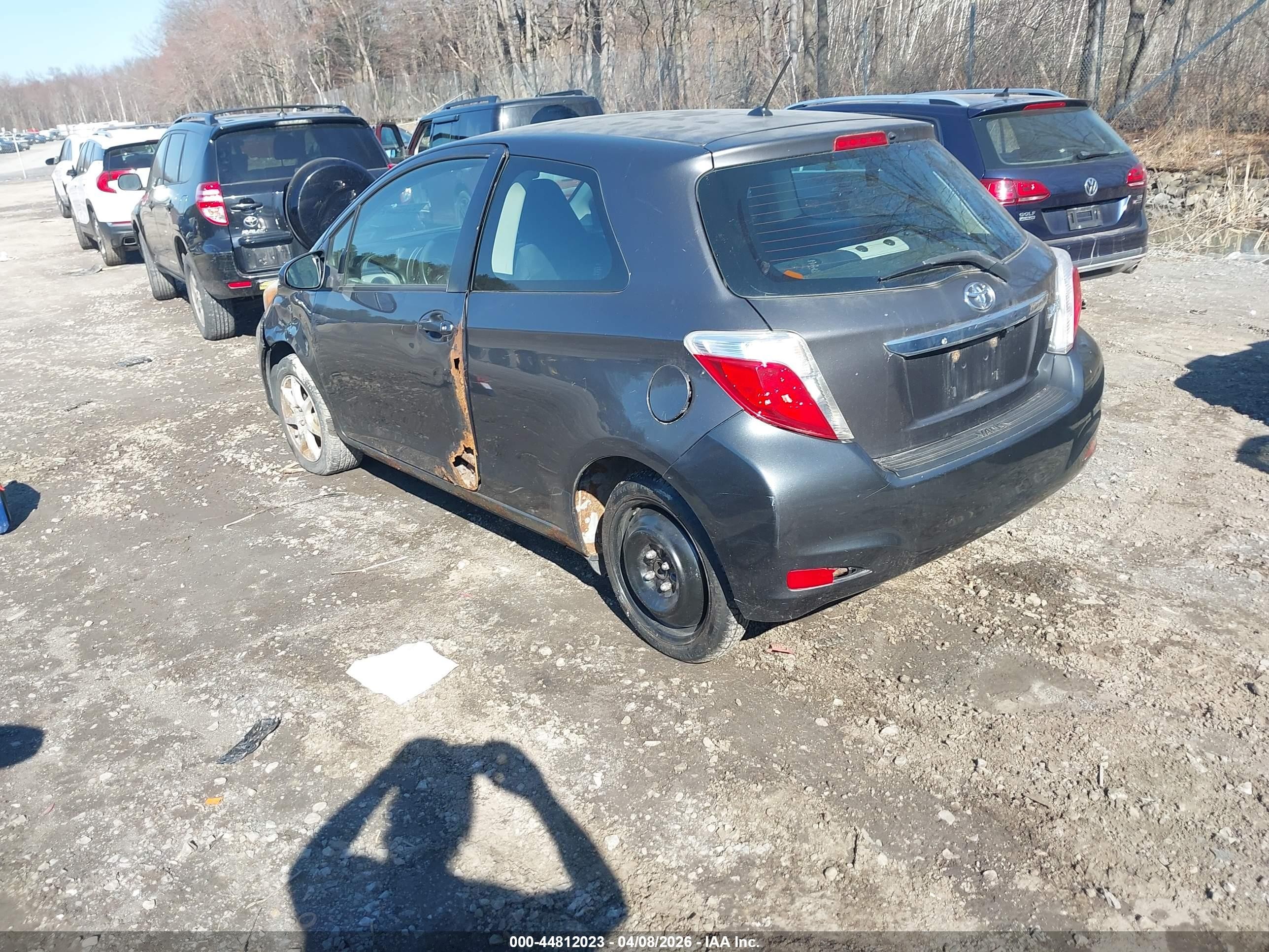 2012 Toyota Yaris L Black vin: JTDJTUD39CD500663