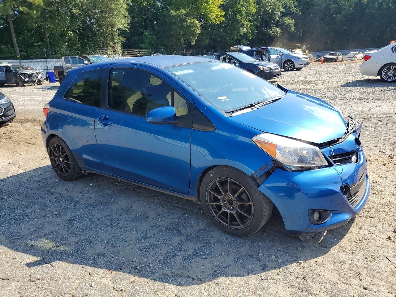 2012 Toyota Yaris 3-door L Blue vin: JTDJTUD39CD542184