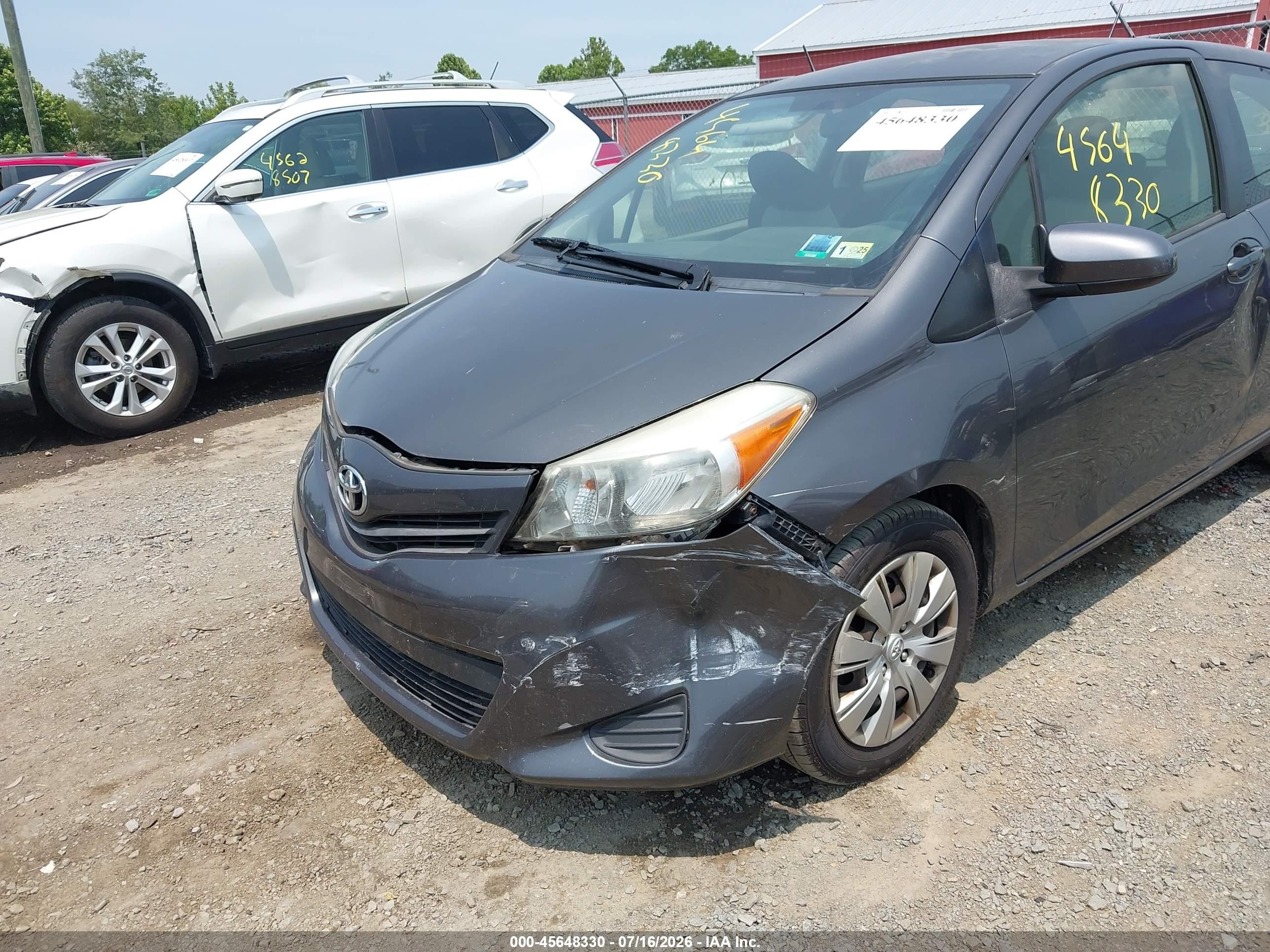 2012 Toyota Yaris Le Gray vin: JTDJTUD3XCD540038