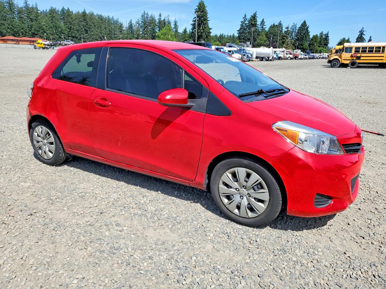 2014 Toyota Yaris 3-door Le Red vin: JTDJTUD3XED584625