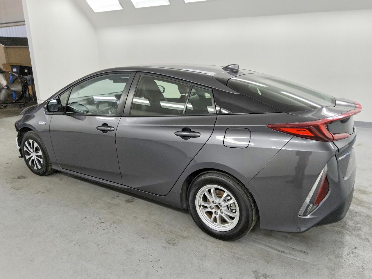 2022 Toyota Prius Prime Xle Серый vin: JTDKAMFP0N3219502