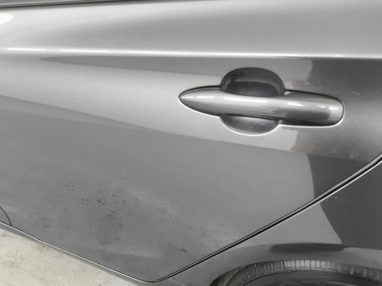 2022 Toyota Prius Prime Xle Серый vin: JTDKAMFP0N3219502 Damage: Left Rear Door, Heavy Scratch, 1/2 To 1 Inch