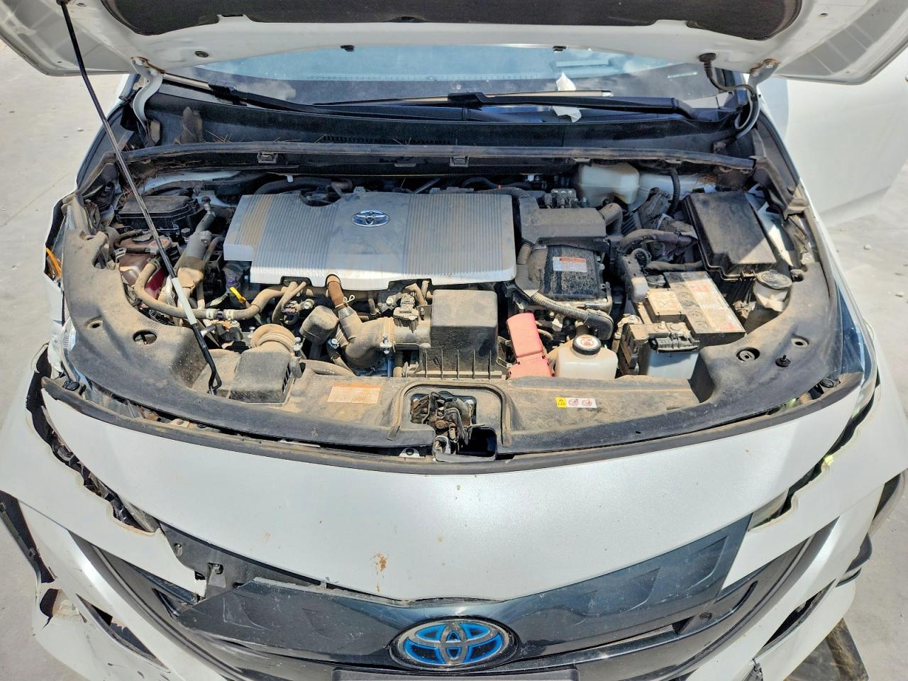2021 Toyota Prius Prime Limited White vin: JTDKAMFP1M3189263