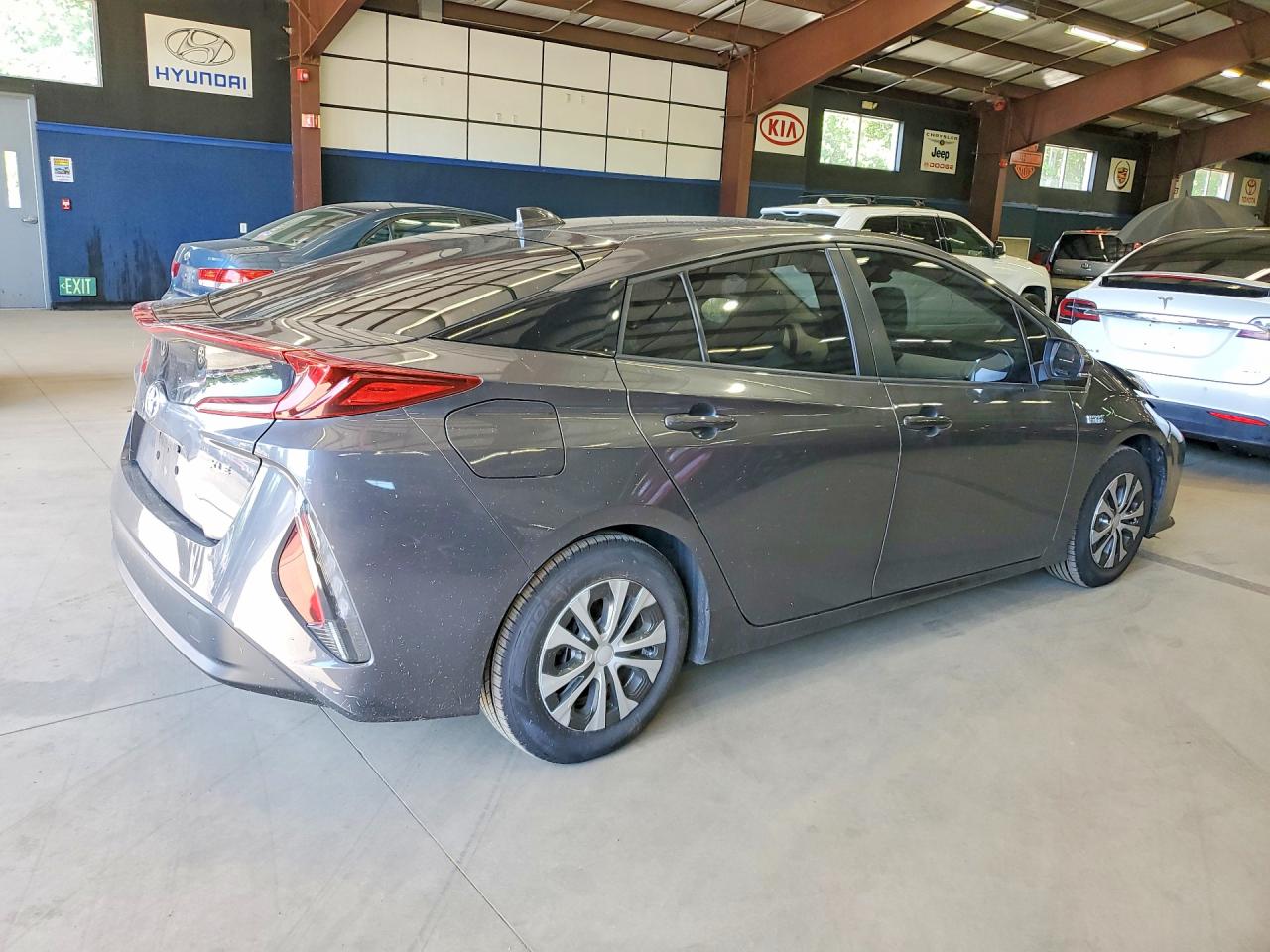 2022 Toyota Prius Prime Xle Gray vin: JTDKAMFP1N3220643