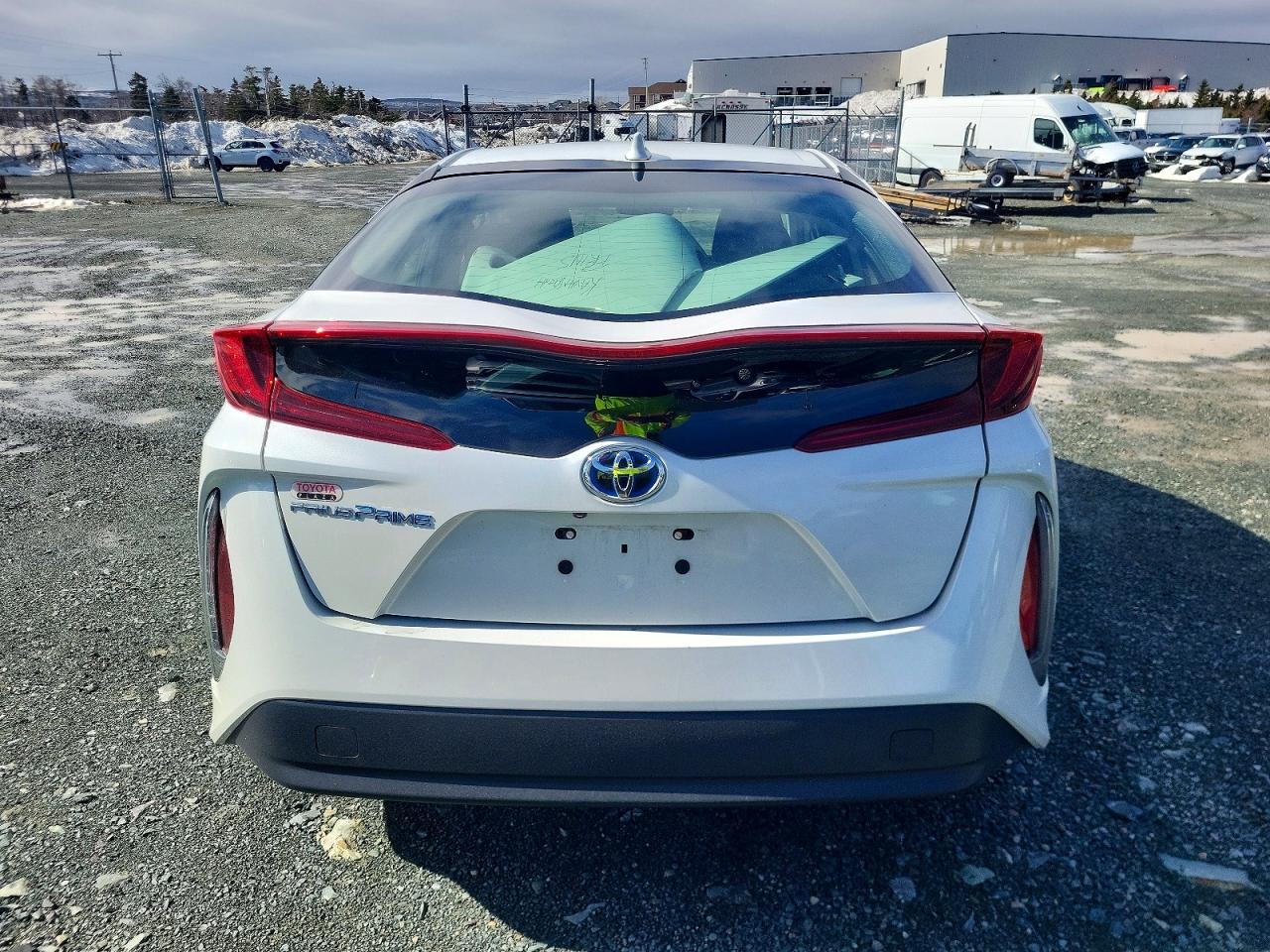 2021 Toyota Prius Prime 5dr White vin: JTDKAMFP4M3175924