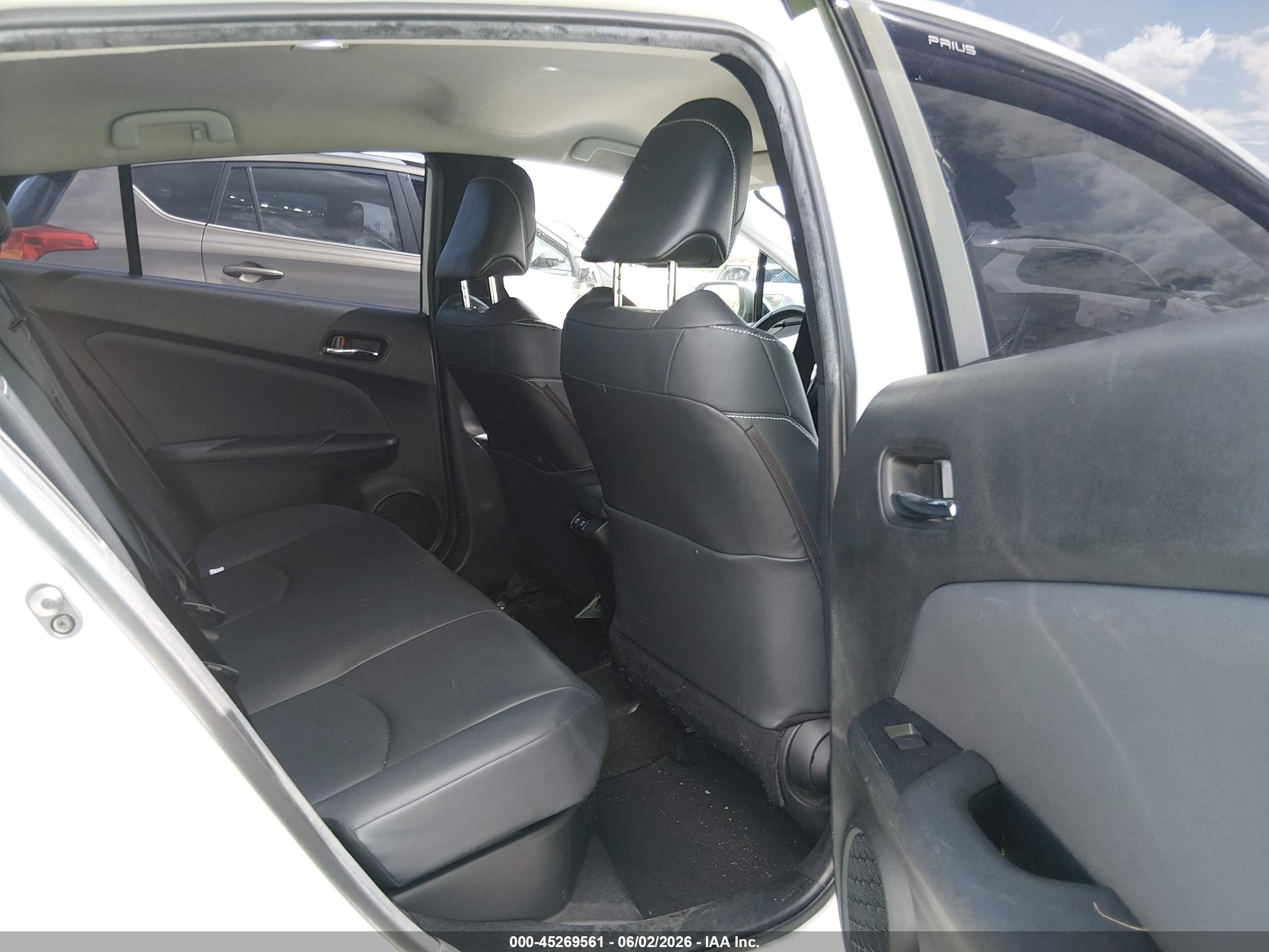 2021 Toyota Prius Prime Xle White vin: JTDKAMFP7M3183547