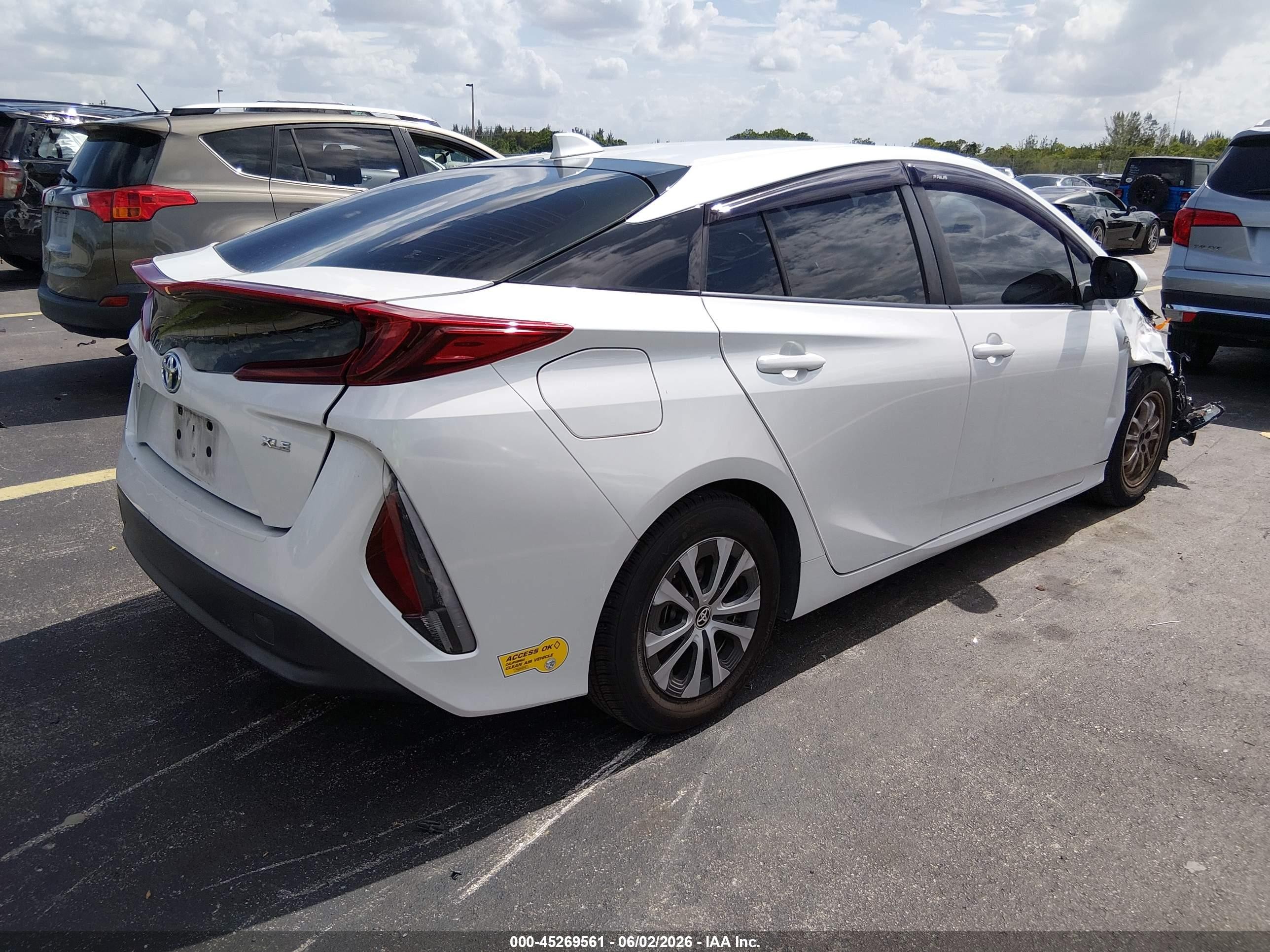 2021 Toyota Prius Prime Xle White vin: JTDKAMFP7M3183547
