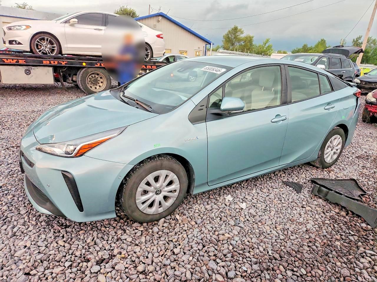 2021 Toyota Prius Le Turquoise vin: JTDKAMFU2M3134746