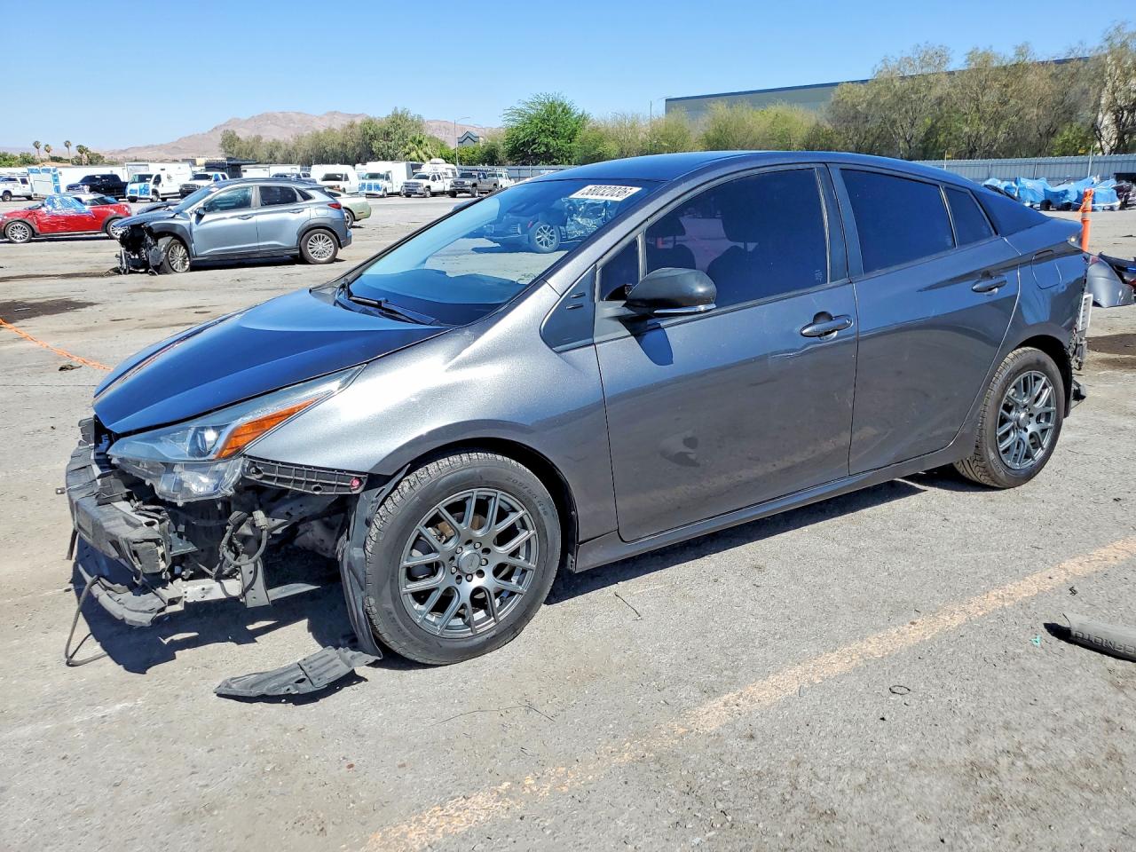 2022 Toyota Prius Le Gray vin: JTDKAMFU2N3184225