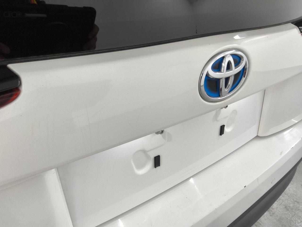 2021 Toyota Prius Le White vin: JTDKAMFU5M3148396 Damage: Deck Lid, Heavy Scratch, 2 To 3 Inches