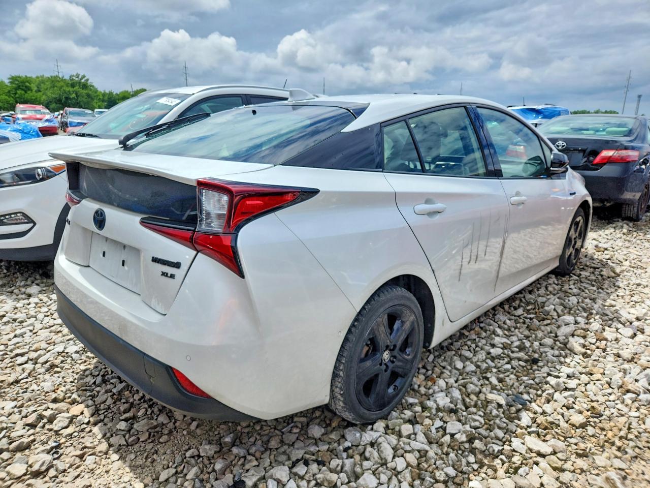 2021 Toyota Prius 2020 Edition Белый vin: JTDKAMFU6M3127394
