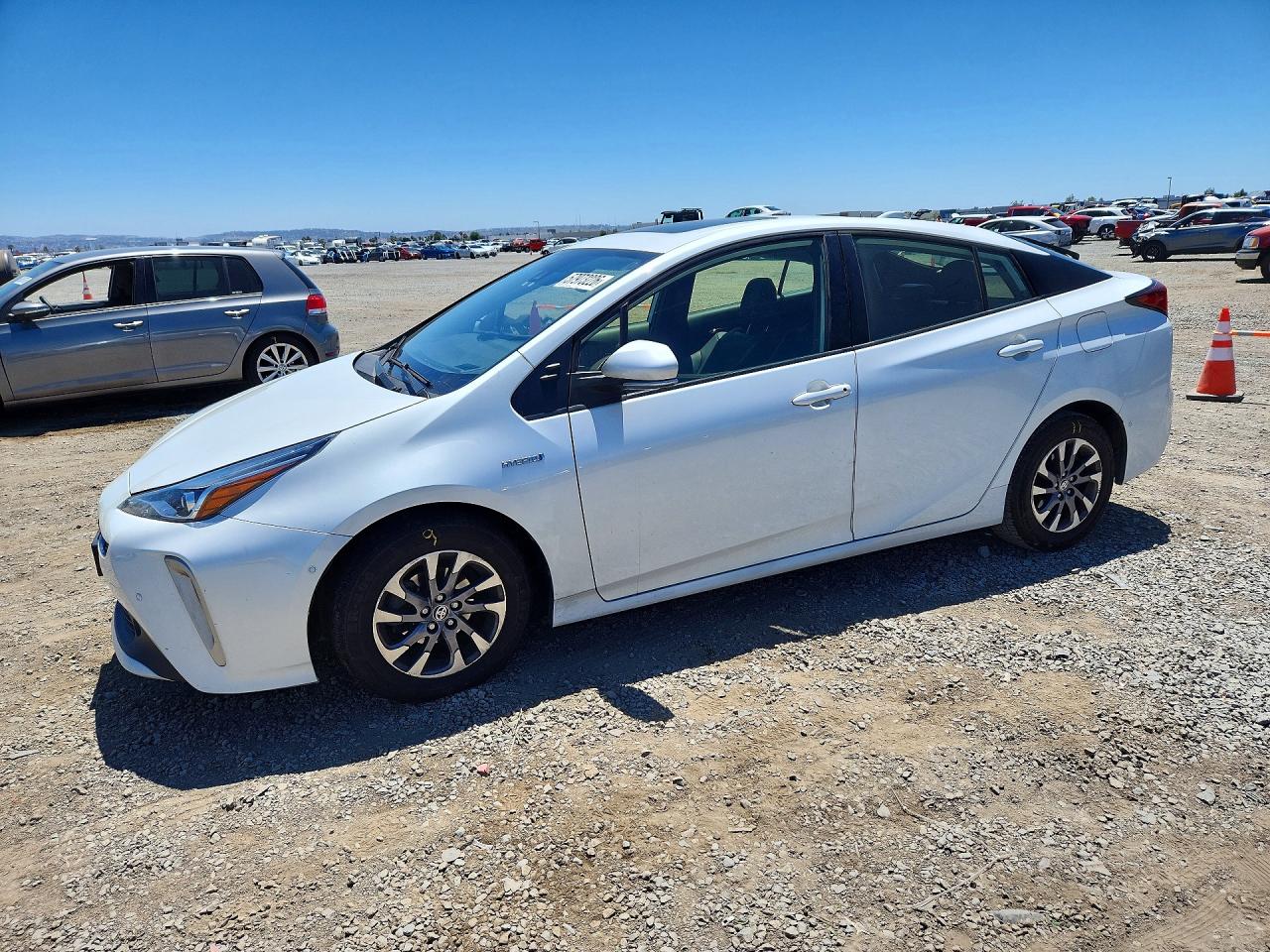 2022 Toyota Prius Xle White vin: JTDKAMFU8N3186156