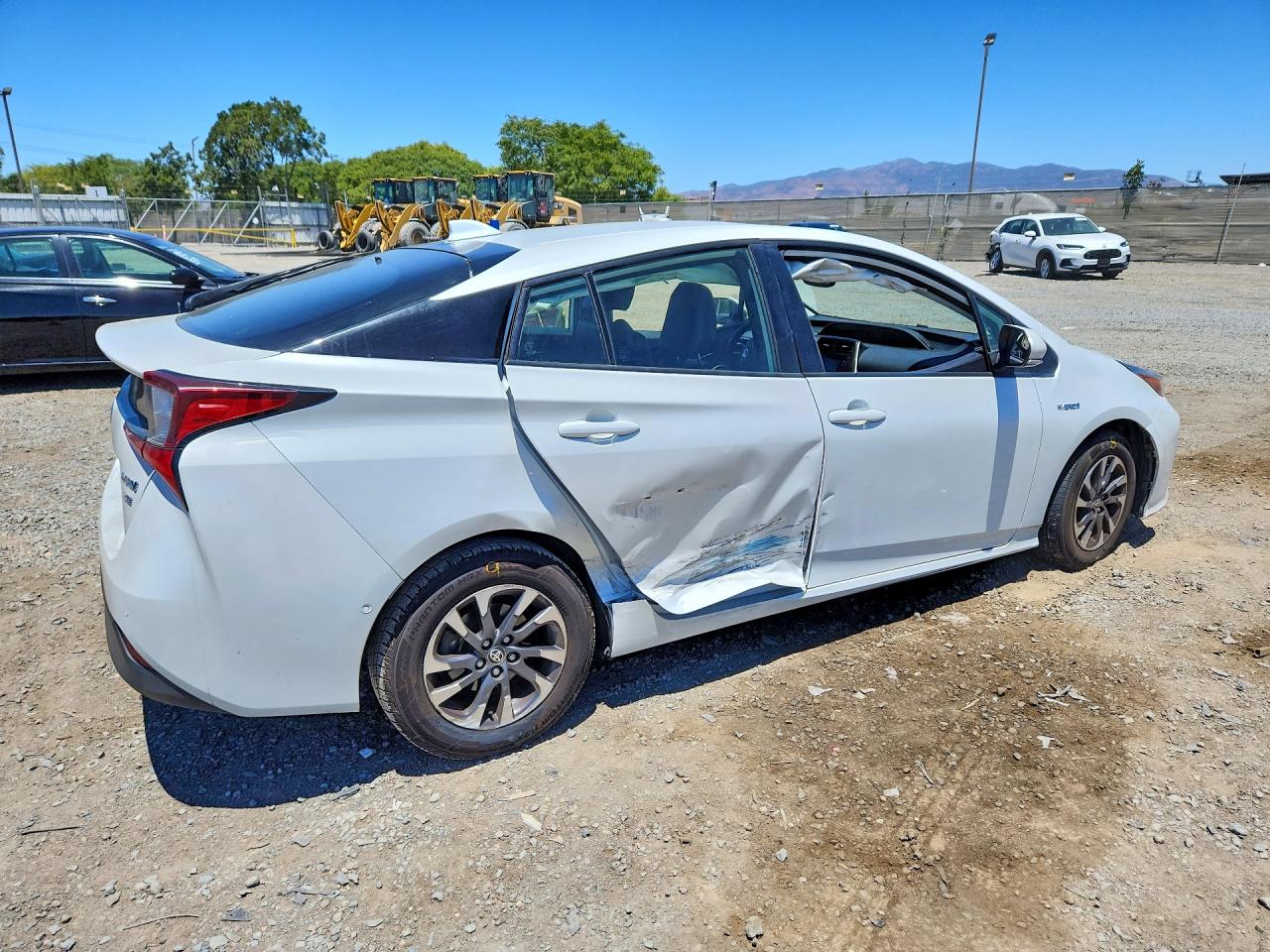 2022 Toyota Prius Xle White vin: JTDKAMFU8N3186156
