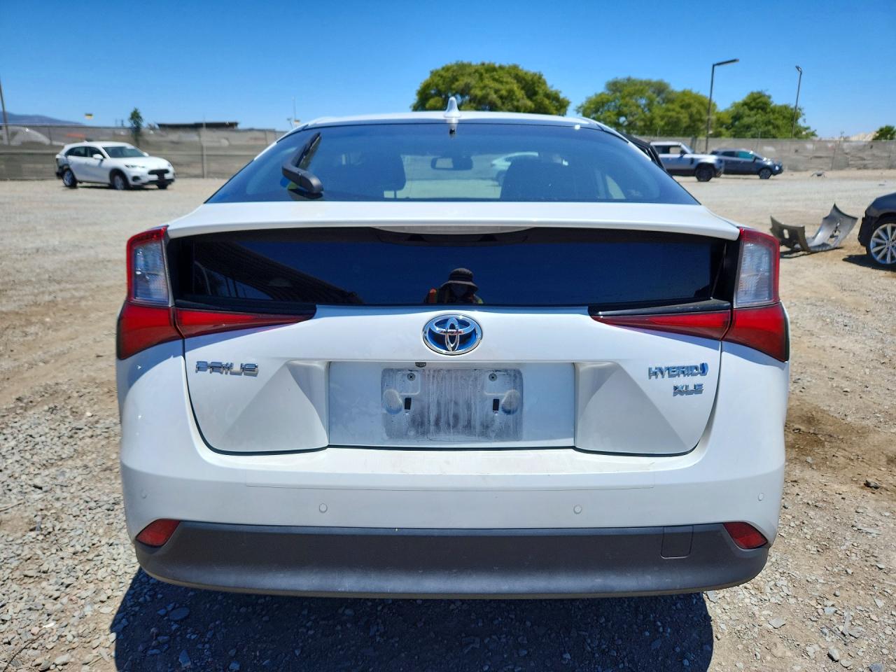 2022 Toyota Prius Xle White vin: JTDKAMFU8N3186156