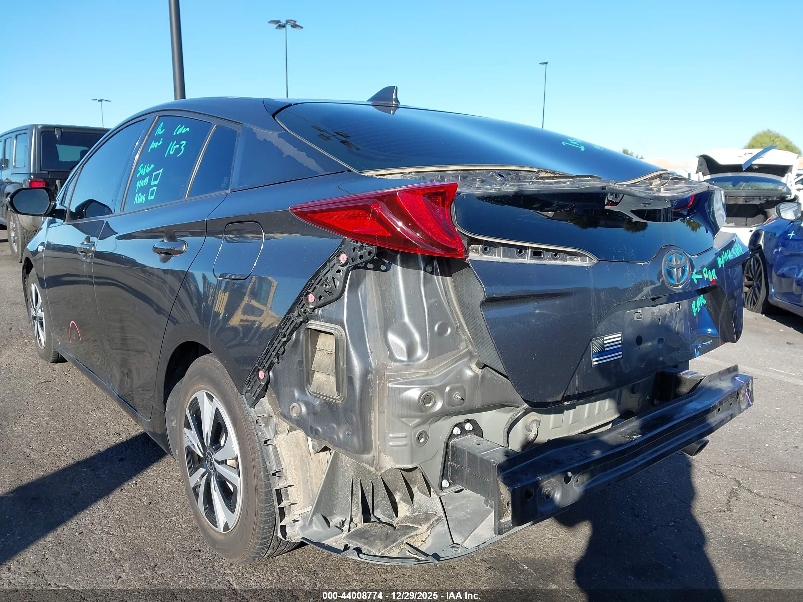2017 Toyota Prius Prime Plus Gray vin: JTDKARFP2H3043926