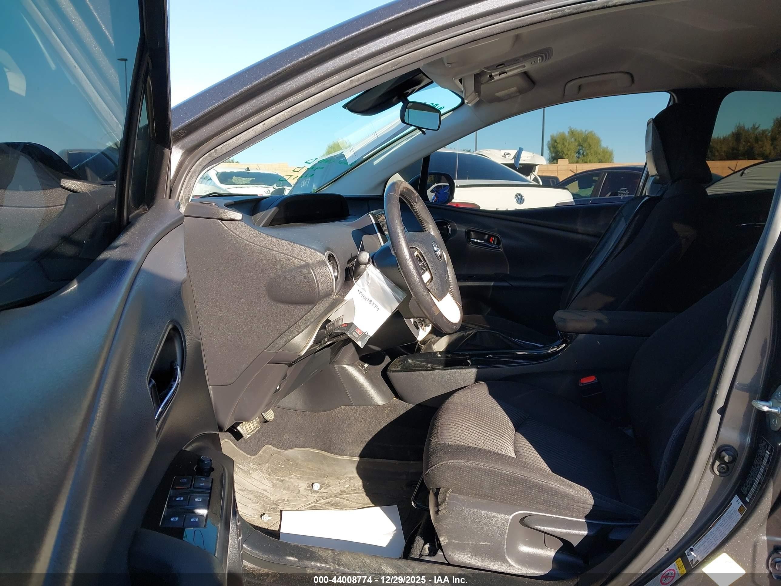 2017 Toyota Prius Prime Plus Gray vin: JTDKARFP2H3043926
