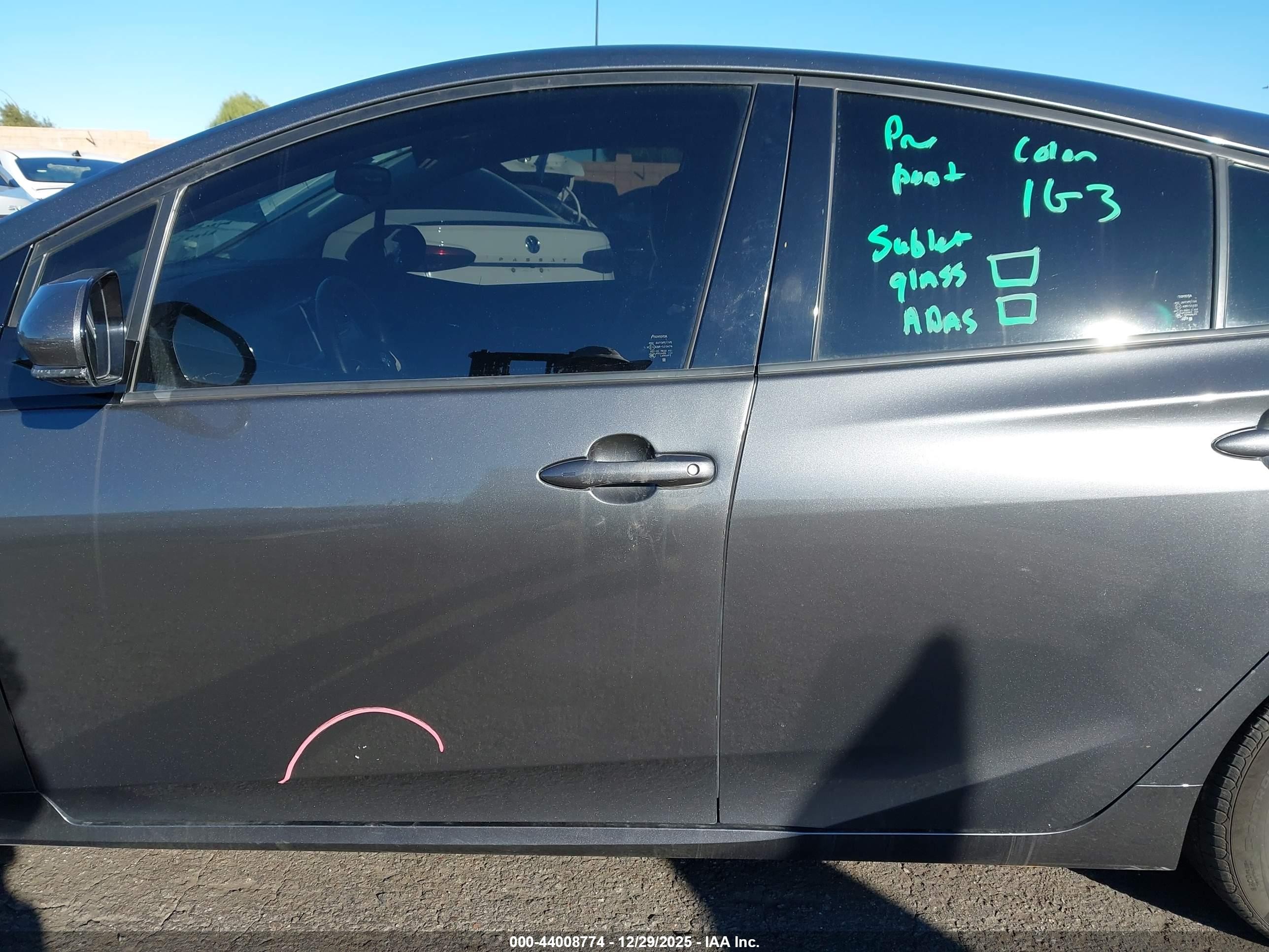 2017 Toyota Prius Prime Plus Gray vin: JTDKARFP2H3043926