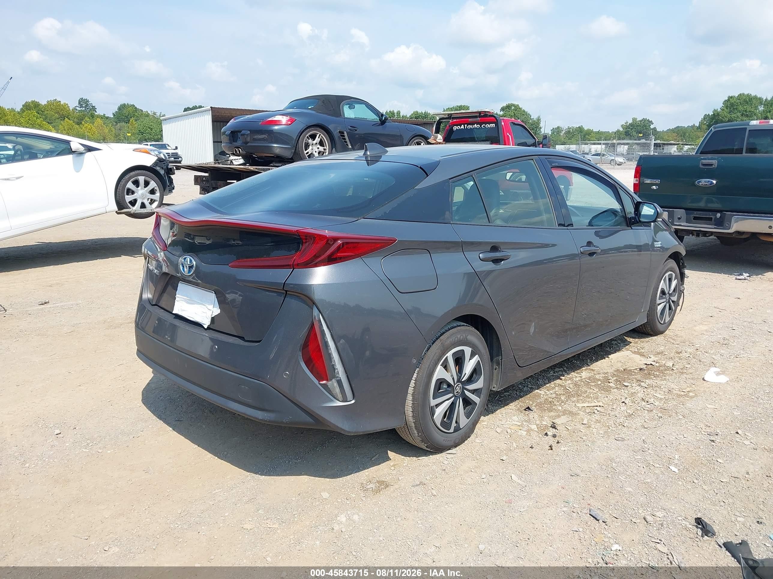2017 Toyota Prius Prime Advanced Silver vin: JTDKARFP4H3001564