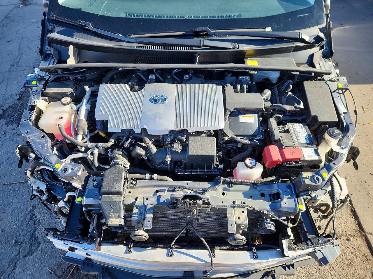 2017 Toyota Prius Prime Plus Gray vin: JTDKARFP6H3013313