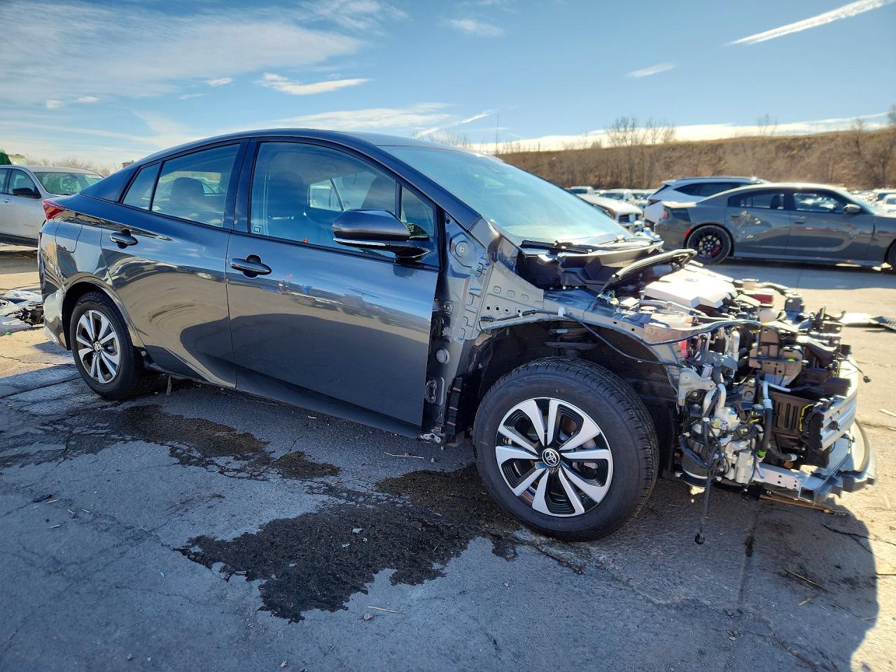 2017 Toyota Prius Prime Plus Gray vin: JTDKARFP6H3013313