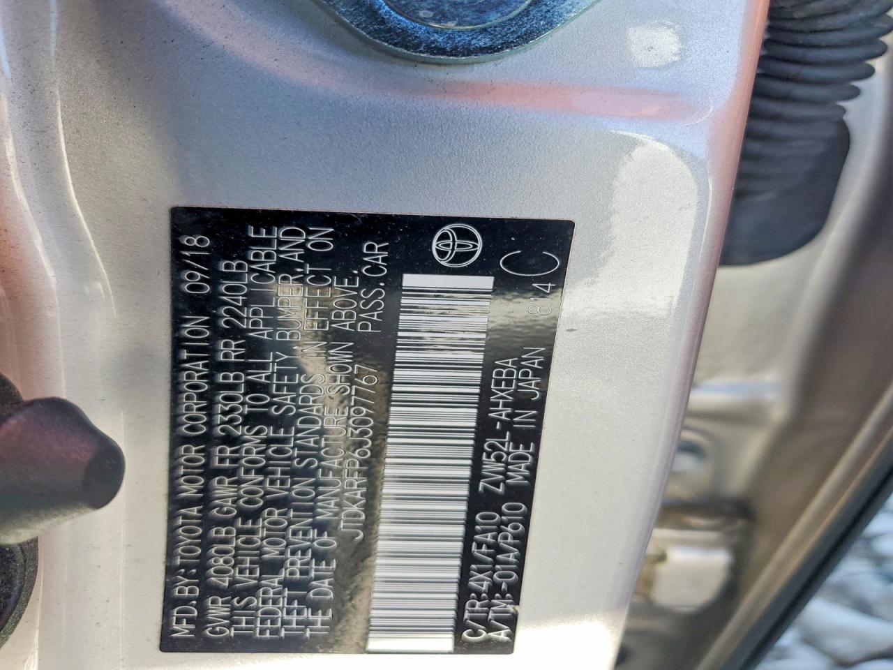 2018 Toyota Prius Prime Plus Silver vin: JTDKARFP6J3097767