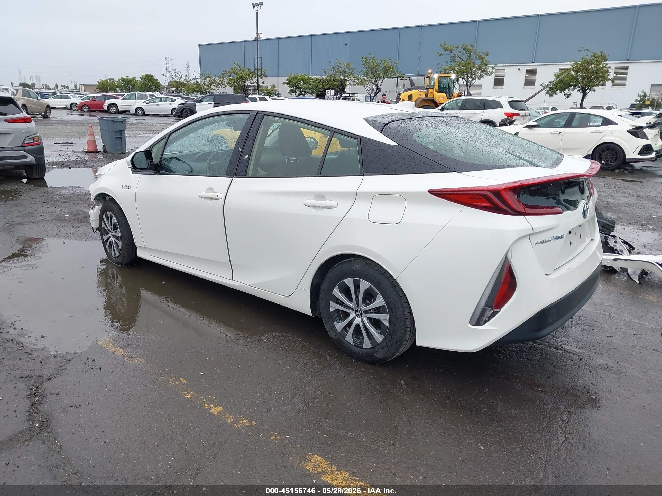 2020 Toyota Prius Prime Le Белый vin: JTDKARFP7L3159373