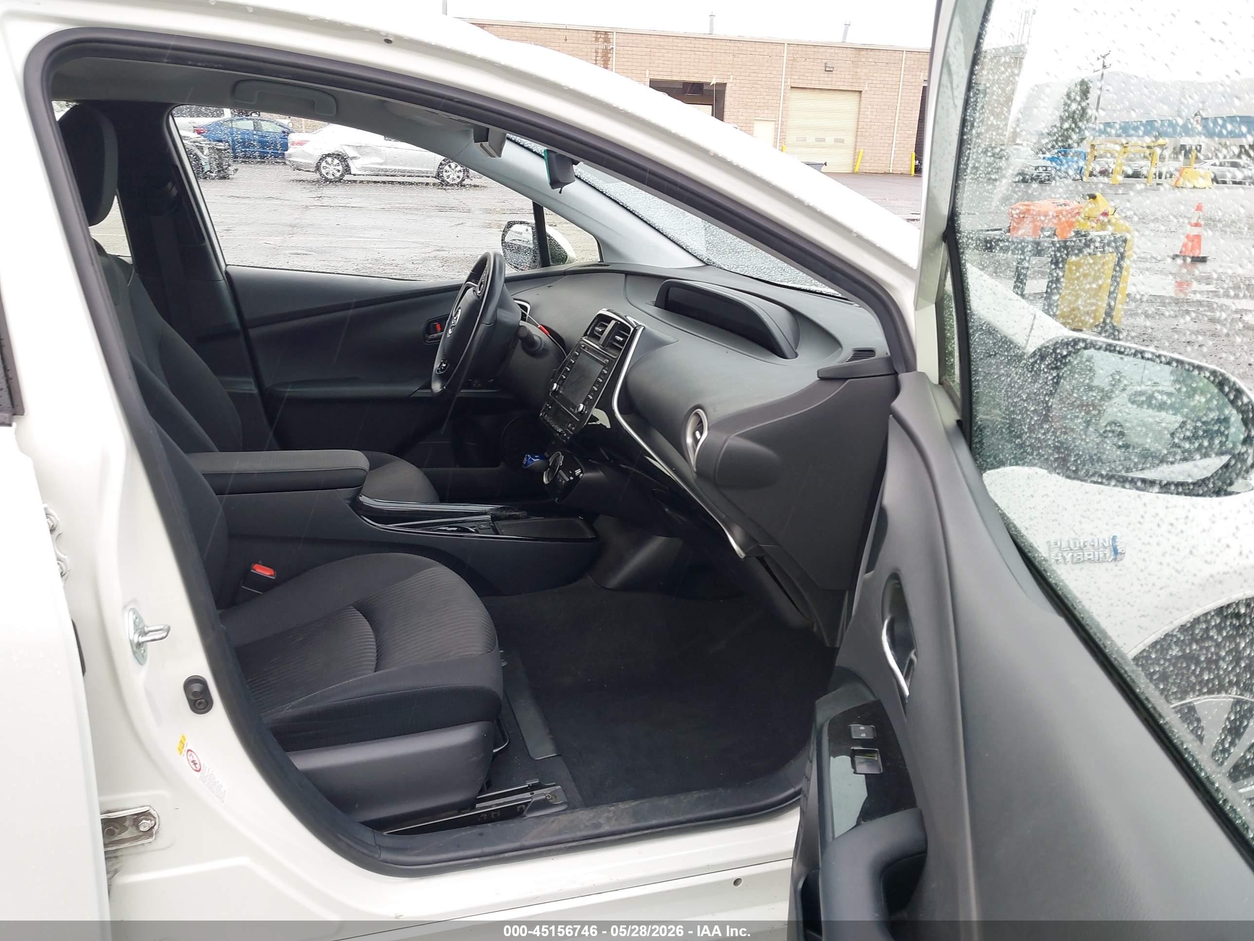 2020 Toyota Prius Prime Le Белый vin: JTDKARFP7L3159373