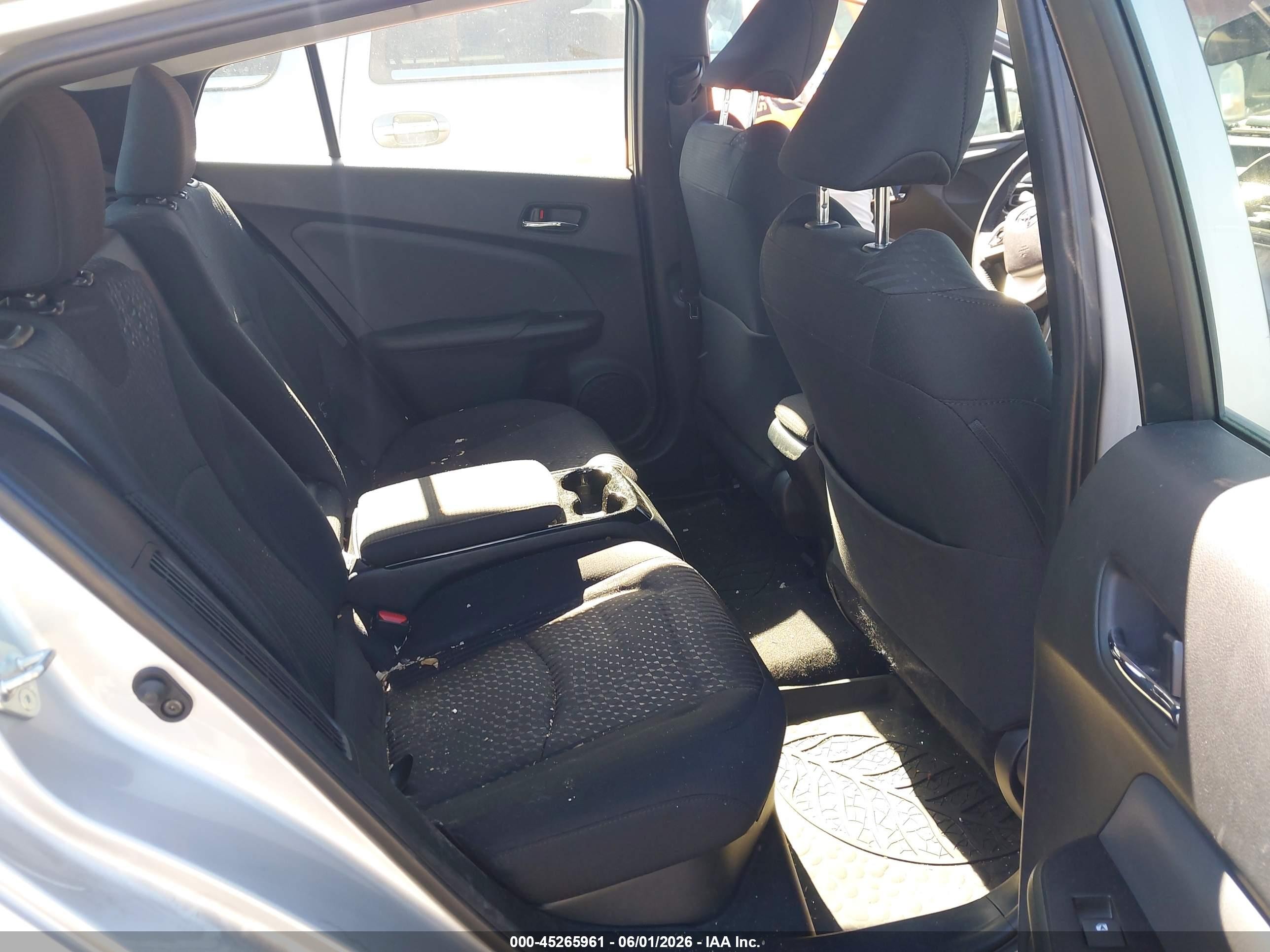 2018 Toyota Prius Prime Plus Серый vin: JTDKARFP8J3085636
