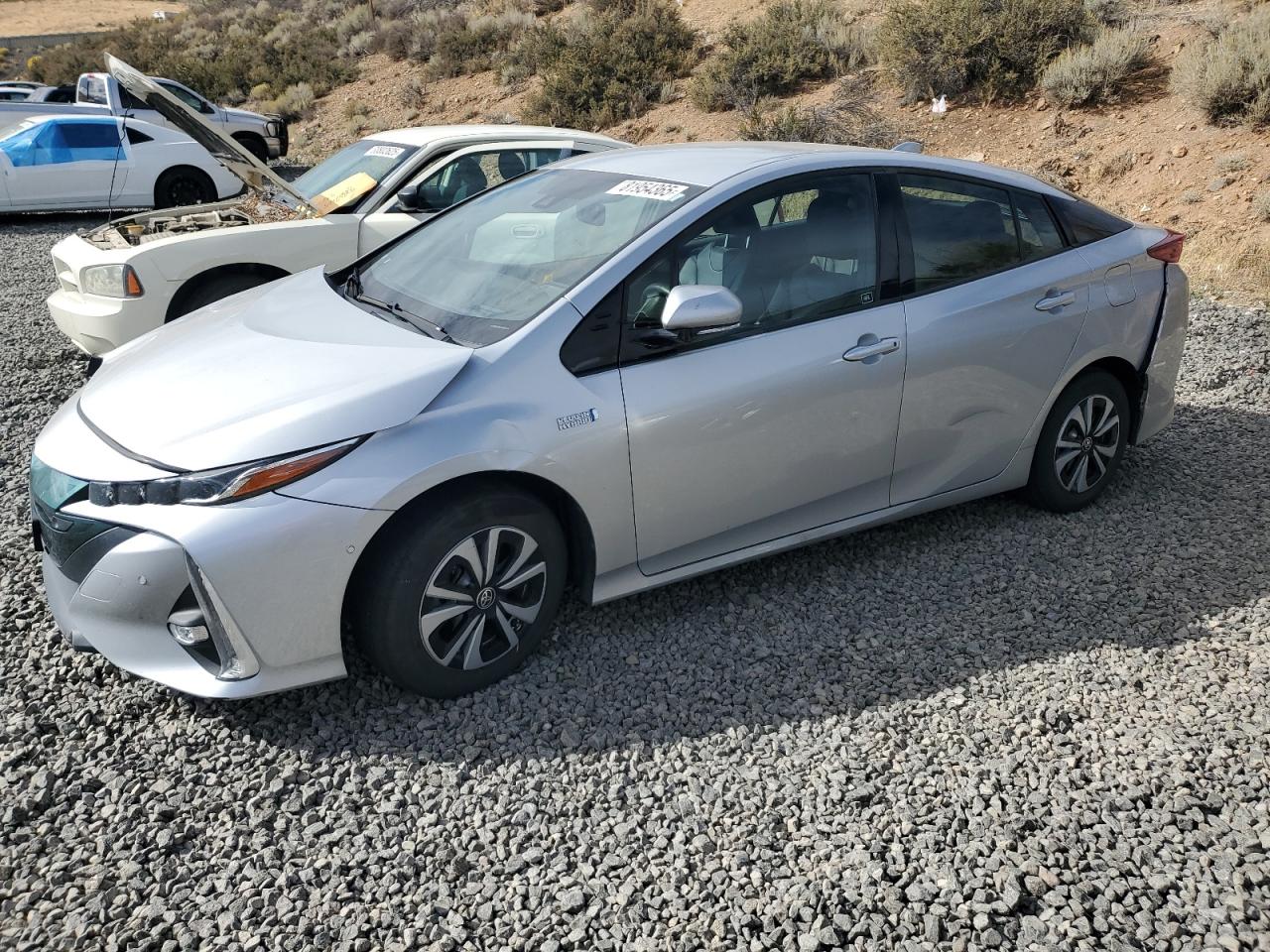 2018 Toyota Prius Prime Серебряный vin: JTDKARFP8J3098676