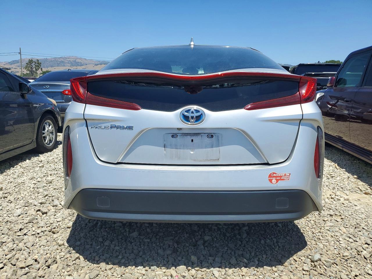 2017 Toyota Prius Prime Premium Silver vin: JTDKARFP9H3005884