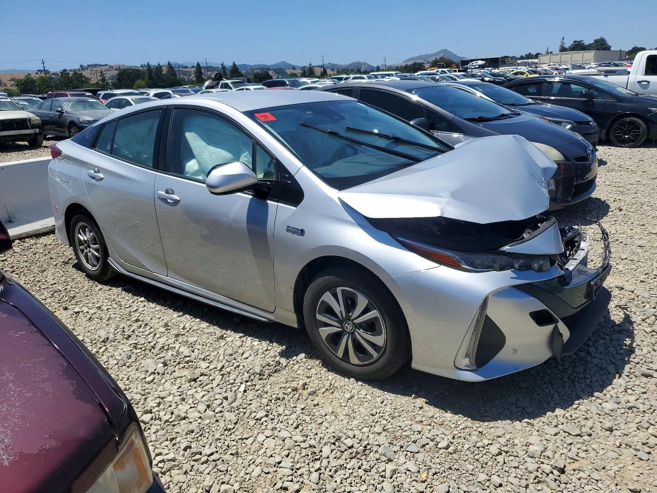 2017 Toyota Prius Prime Premium Silver vin: JTDKARFP9H3005884