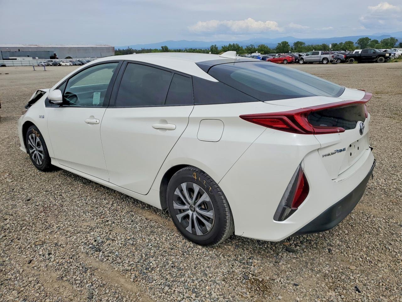 2020 Toyota Prius Prime Le White vin: JTDKARFP9L3137617