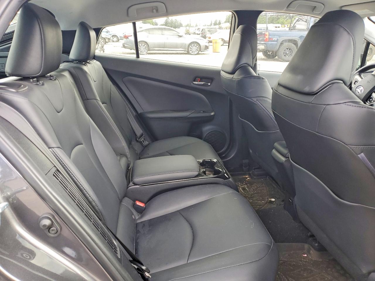 2018 Toyota Prius Prime Advanced Gray vin: JTDKARFPXJ3070359