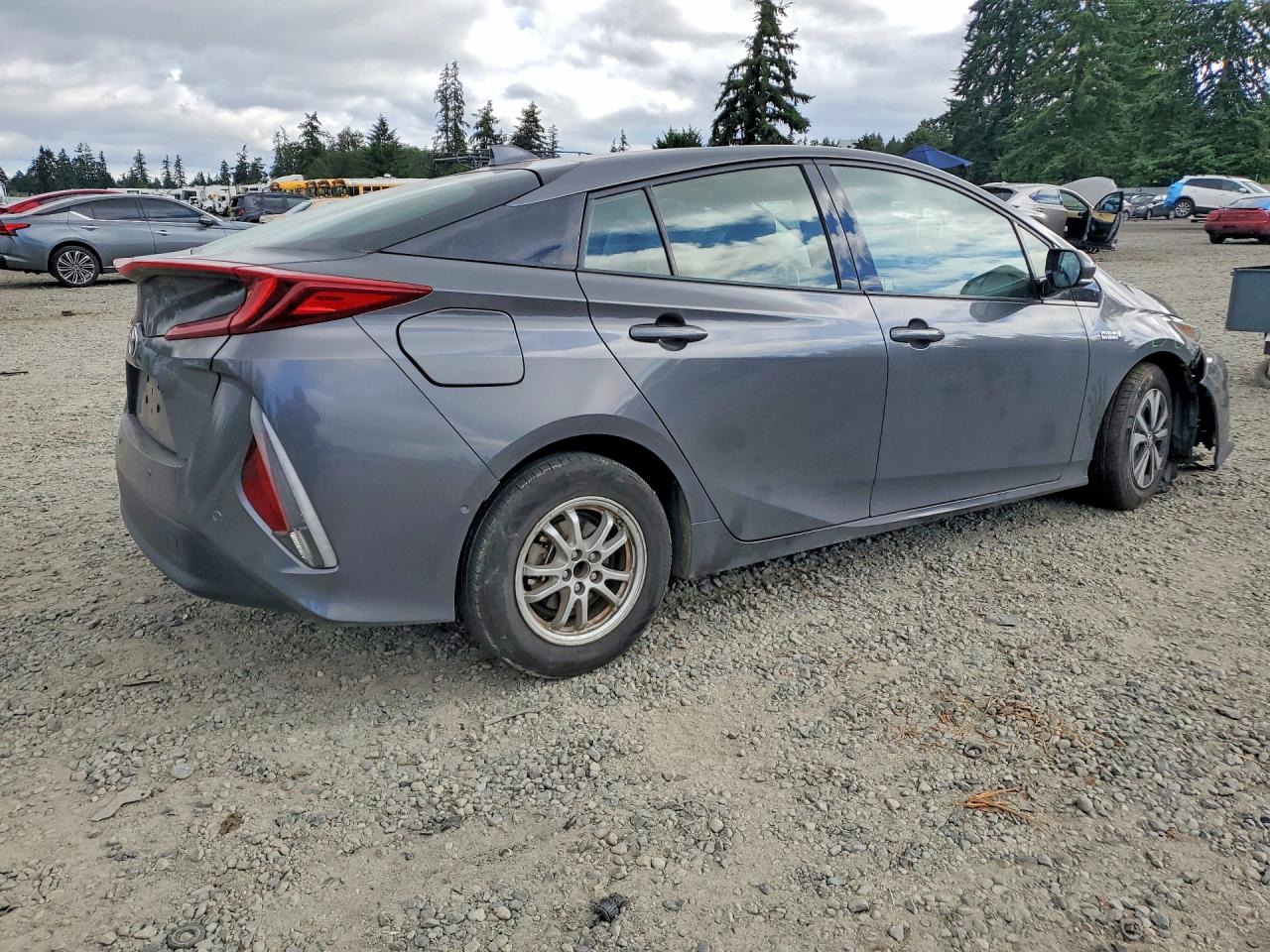 2018 Toyota Prius Prime Advanced Gray vin: JTDKARFPXJ3070359