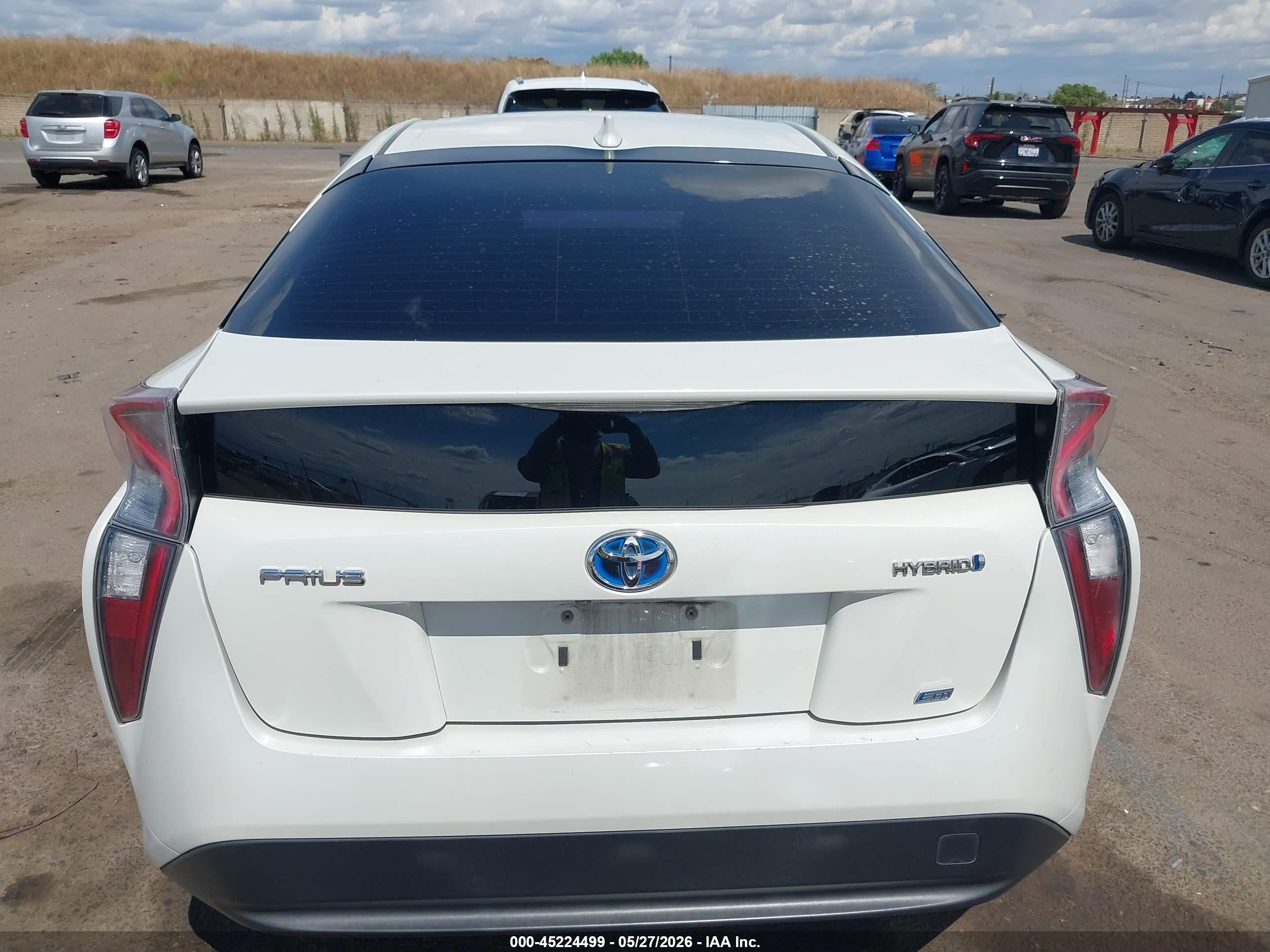 2017 Toyota Prius Two Eco Белый vin: JTDKARFU0H3532444