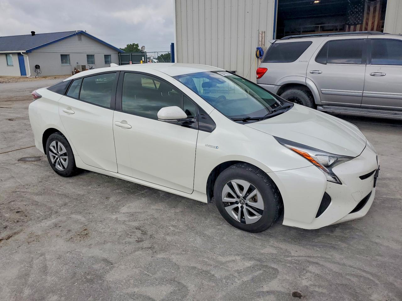 2018 Toyota Prius Two Eco White vin: JTDKARFU0J3553395