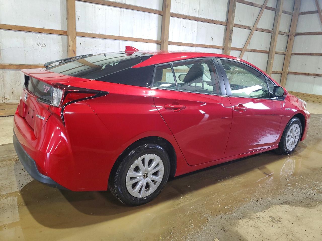 2019 Toyota Prius Le Красный vin: JTDKARFU0K3099702
