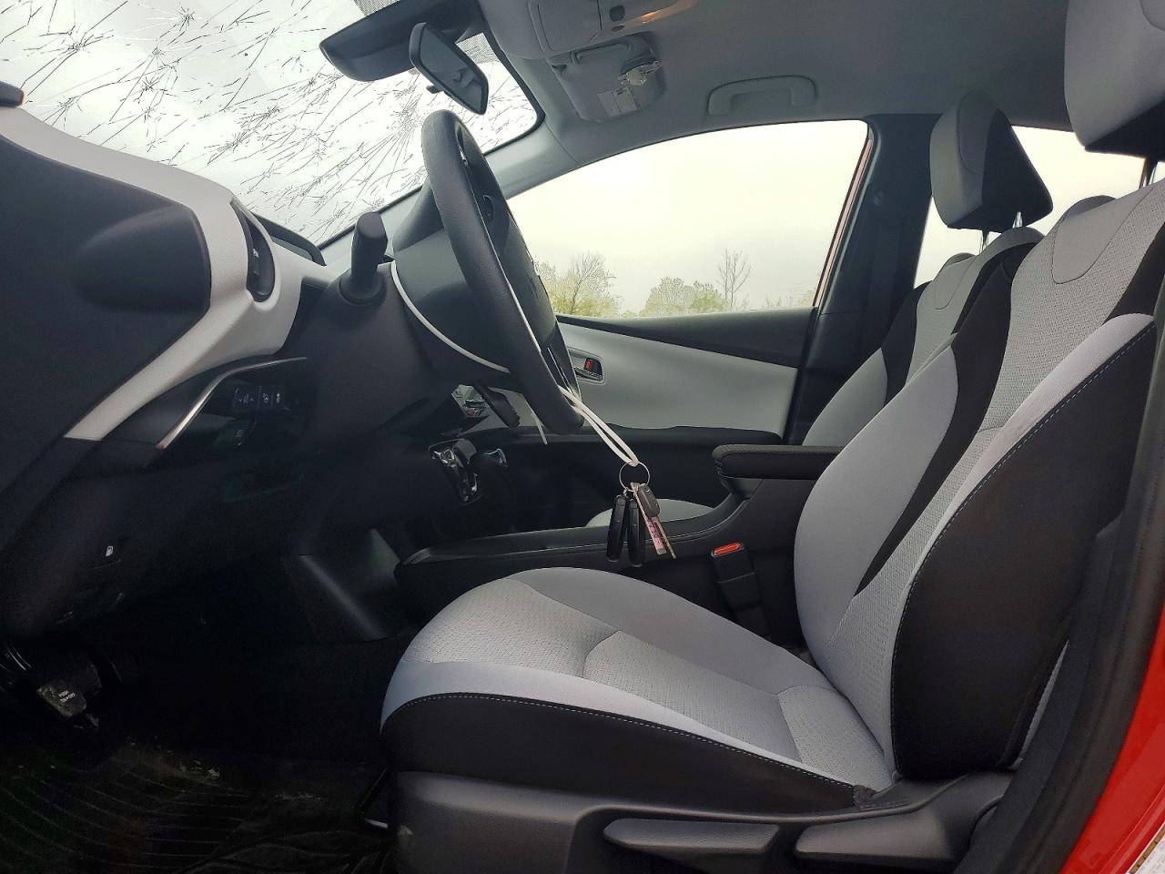 2019 Toyota Prius Le Красный vin: JTDKARFU0K3099702