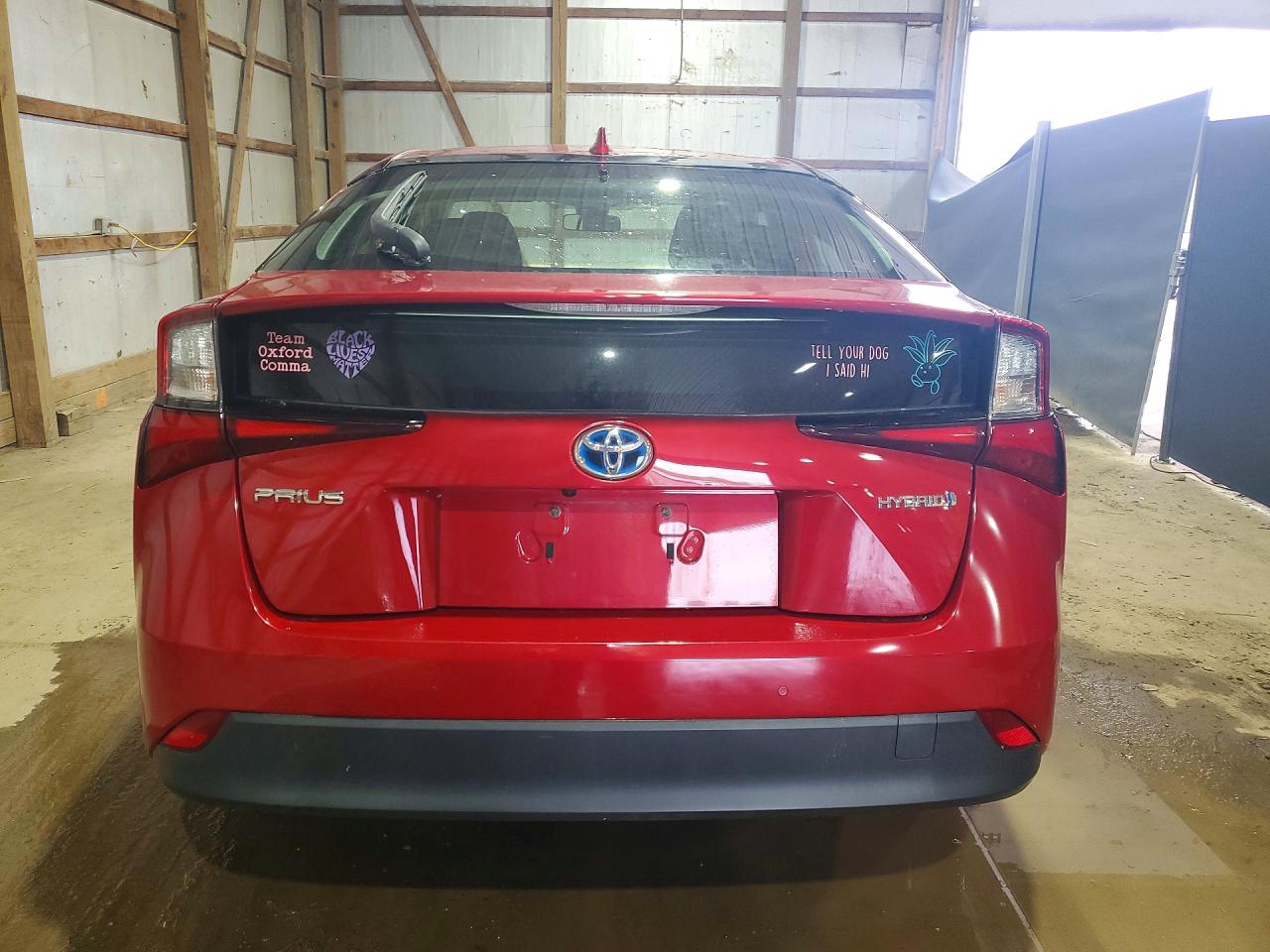 2019 Toyota Prius Le Красный vin: JTDKARFU0K3099702